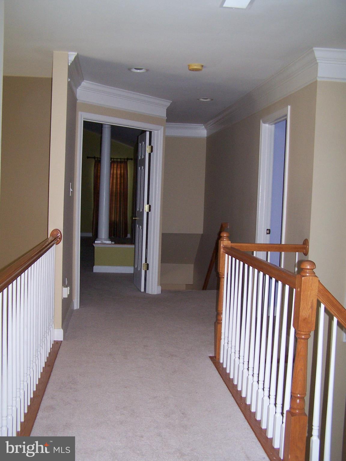 KINGSVIEW VILLAGE - Residential Lease