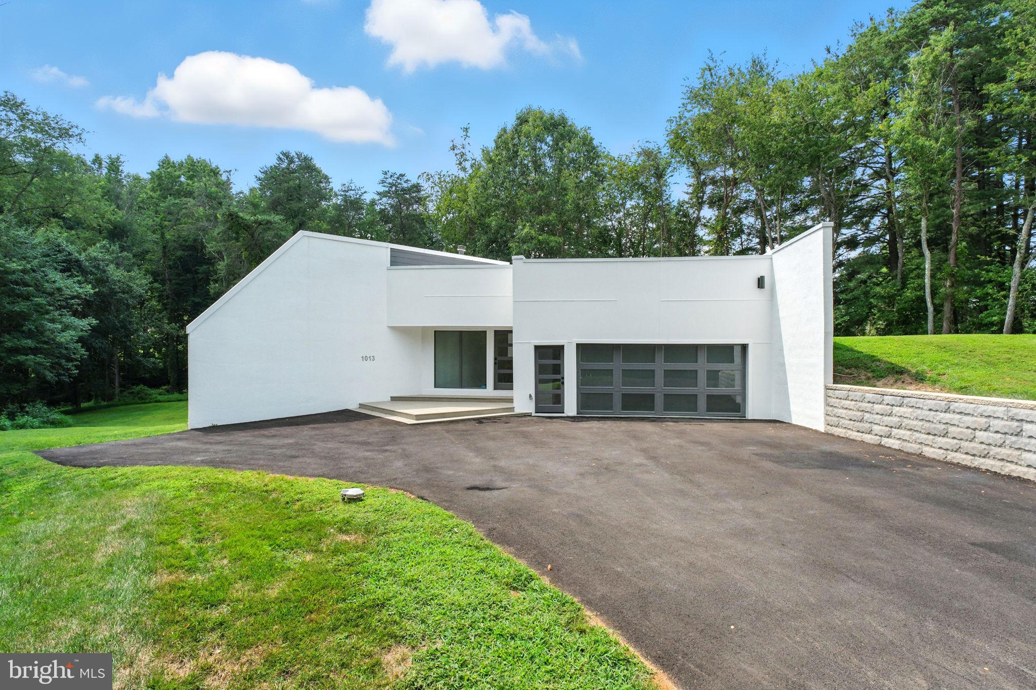 PEACOCK STATION - Residential