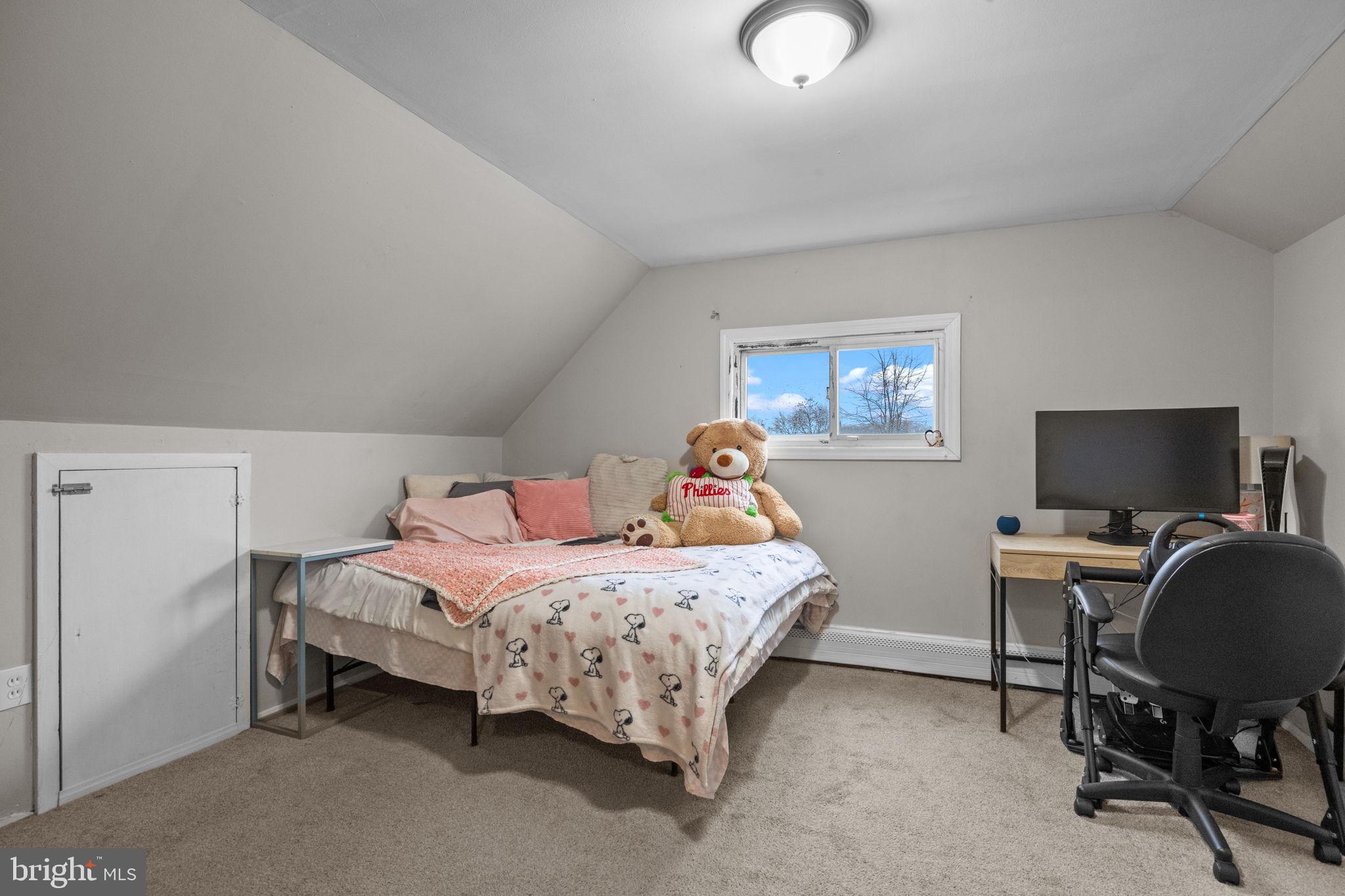 RED CEDAR HILL - Residential