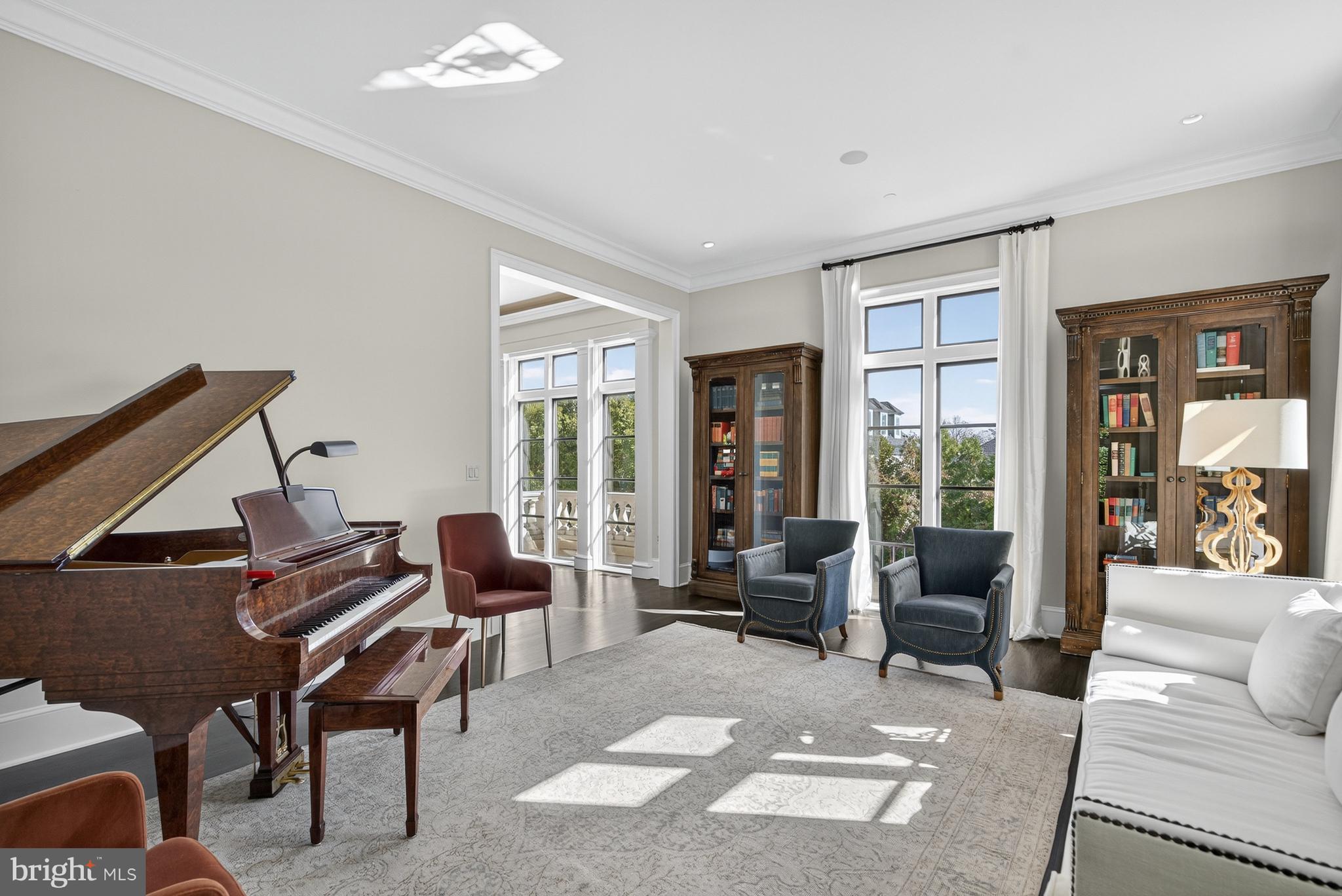 PHILLIPS PARK - Residential