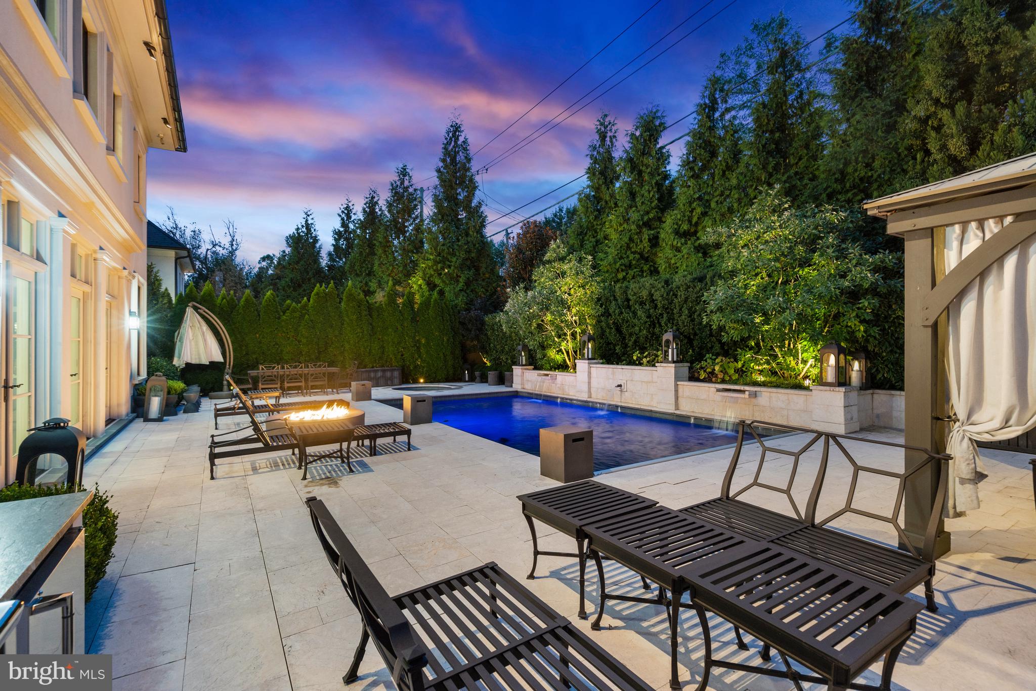 PHILLIPS PARK - Residential
