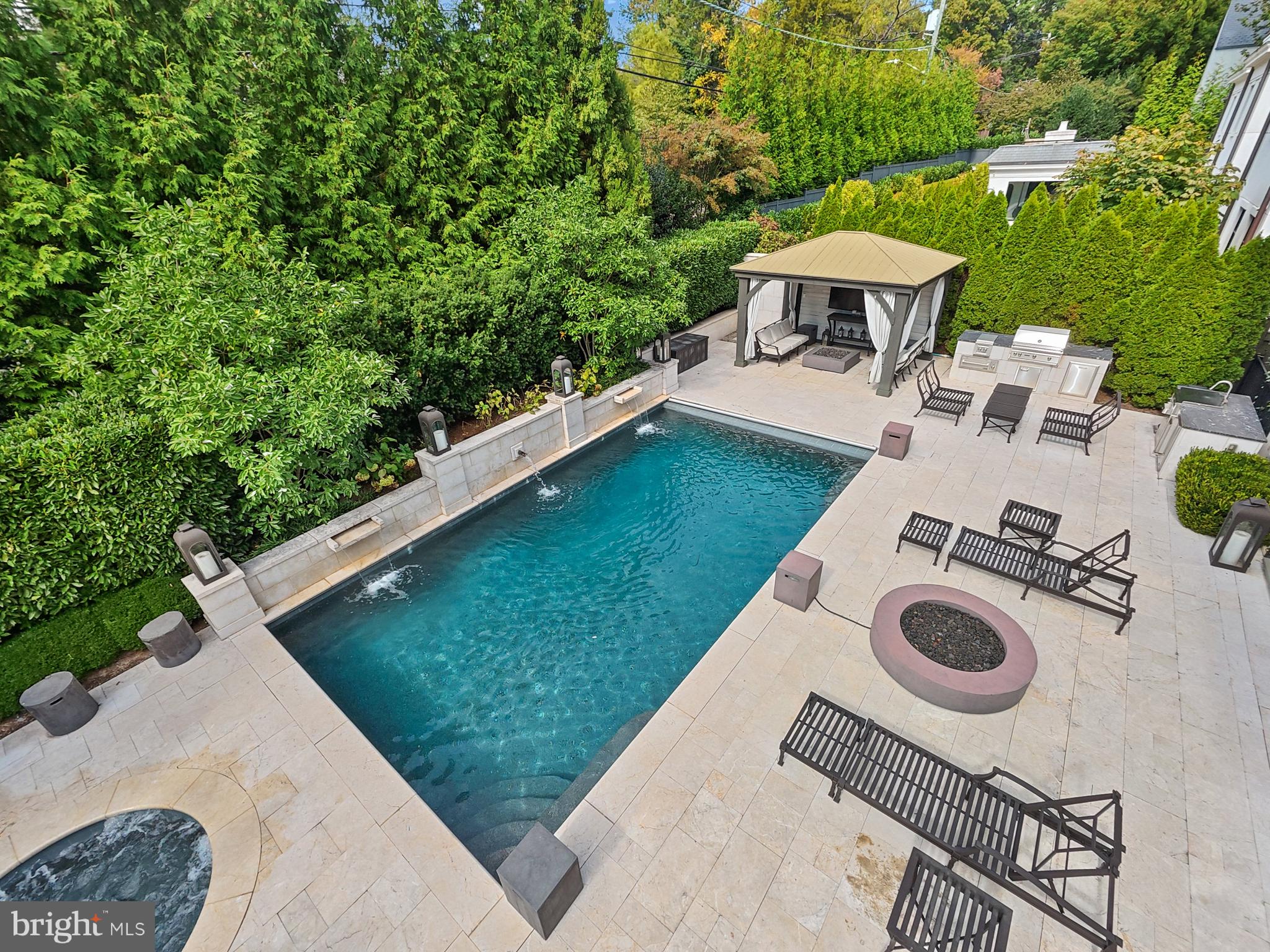 PHILLIPS PARK - Residential