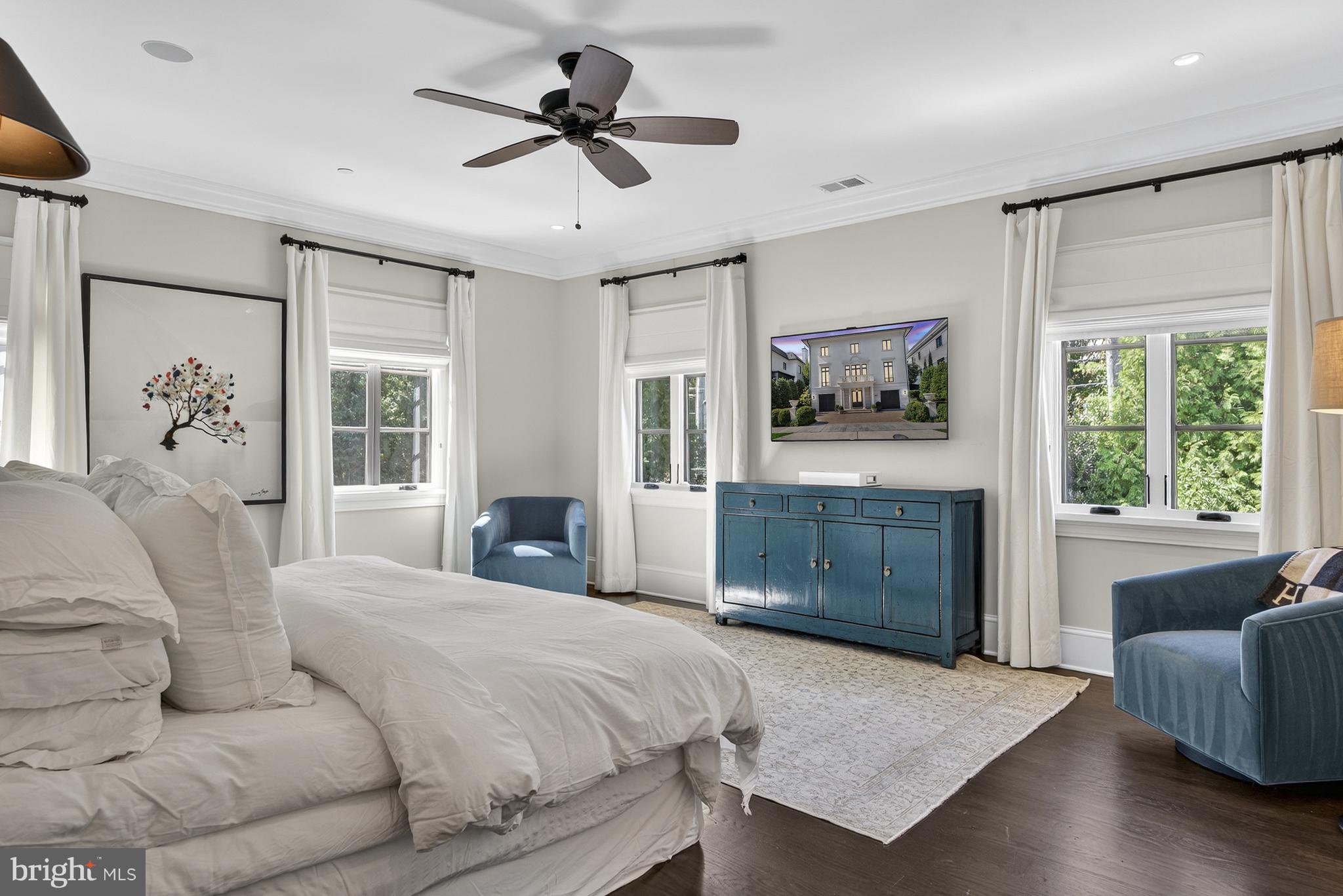 PHILLIPS PARK - Residential