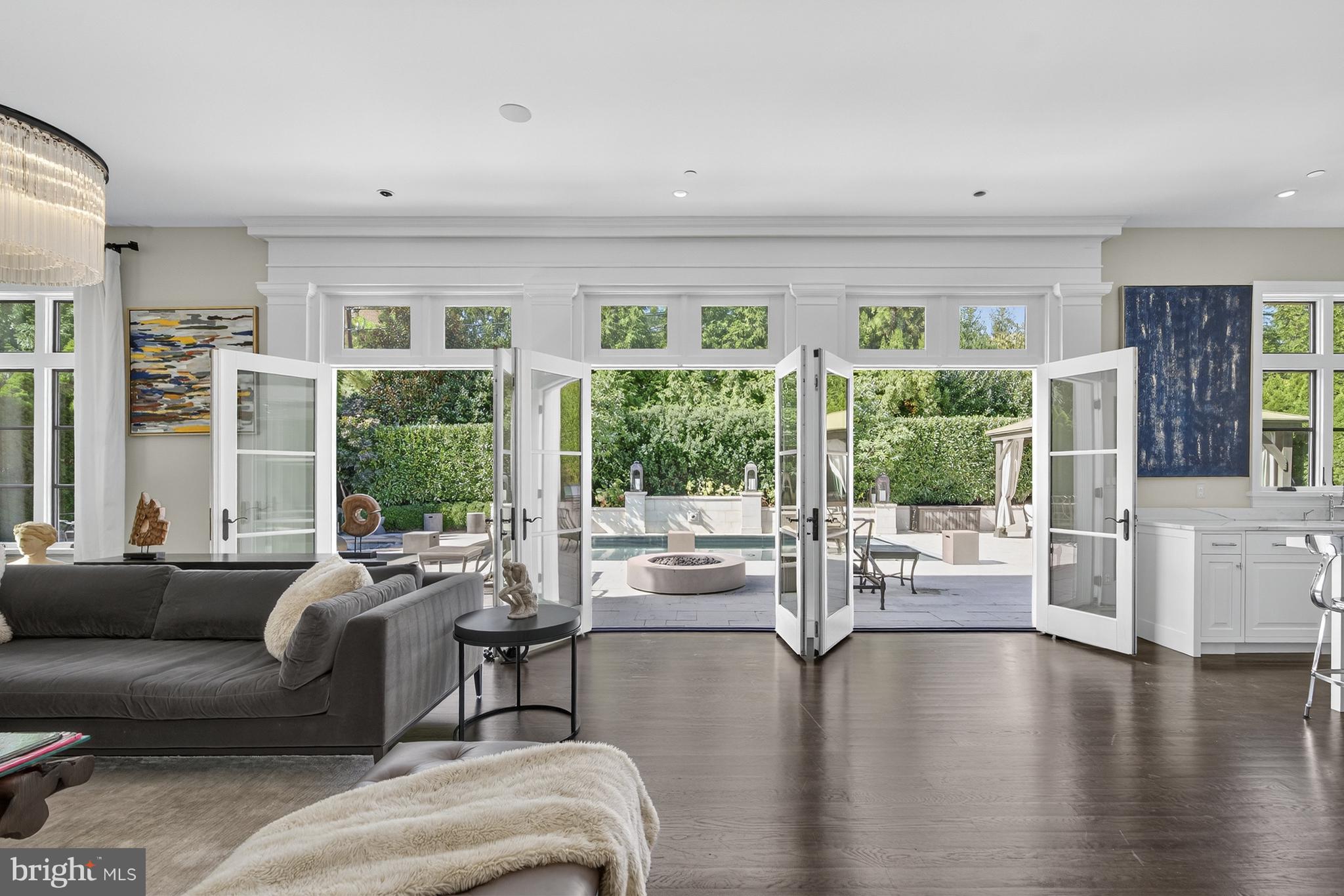 PHILLIPS PARK - Residential