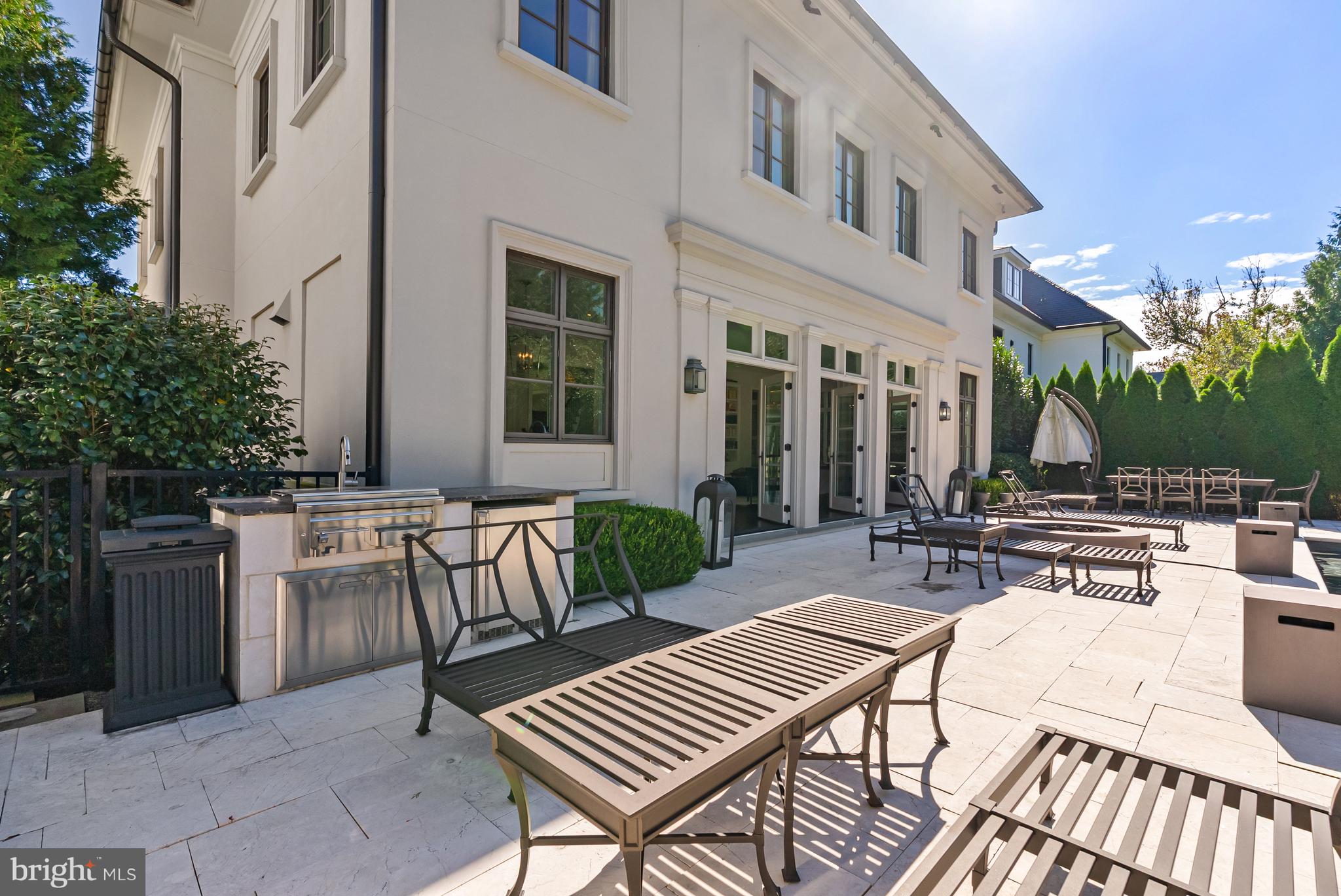 PHILLIPS PARK - Residential