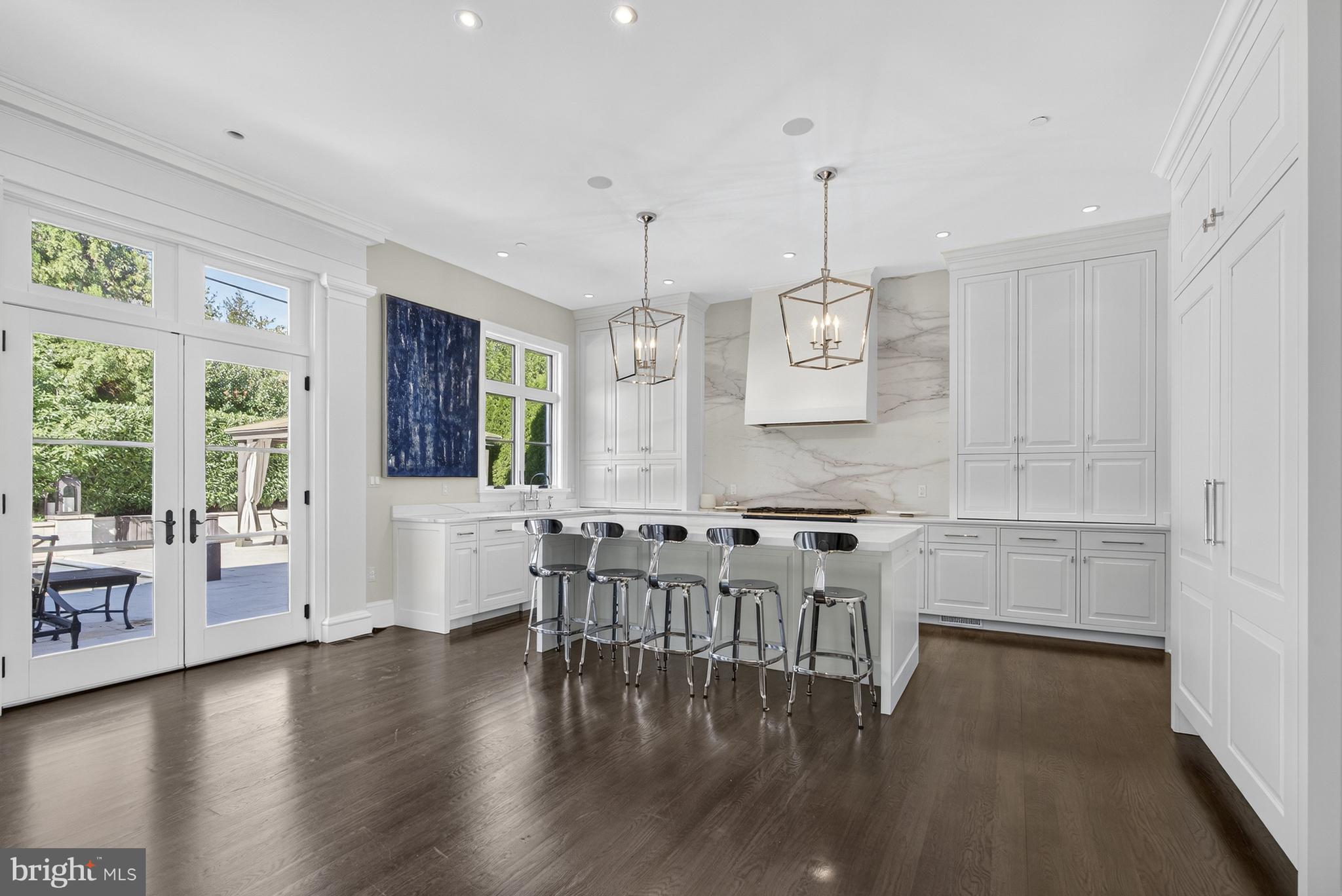 PHILLIPS PARK - Residential