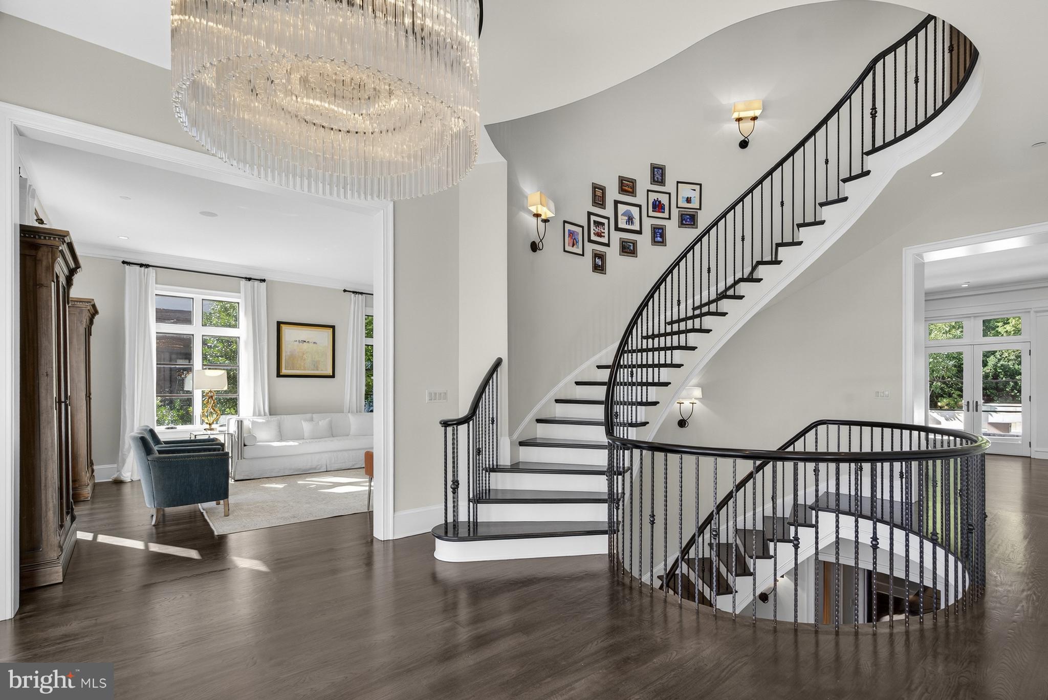 PHILLIPS PARK - Residential