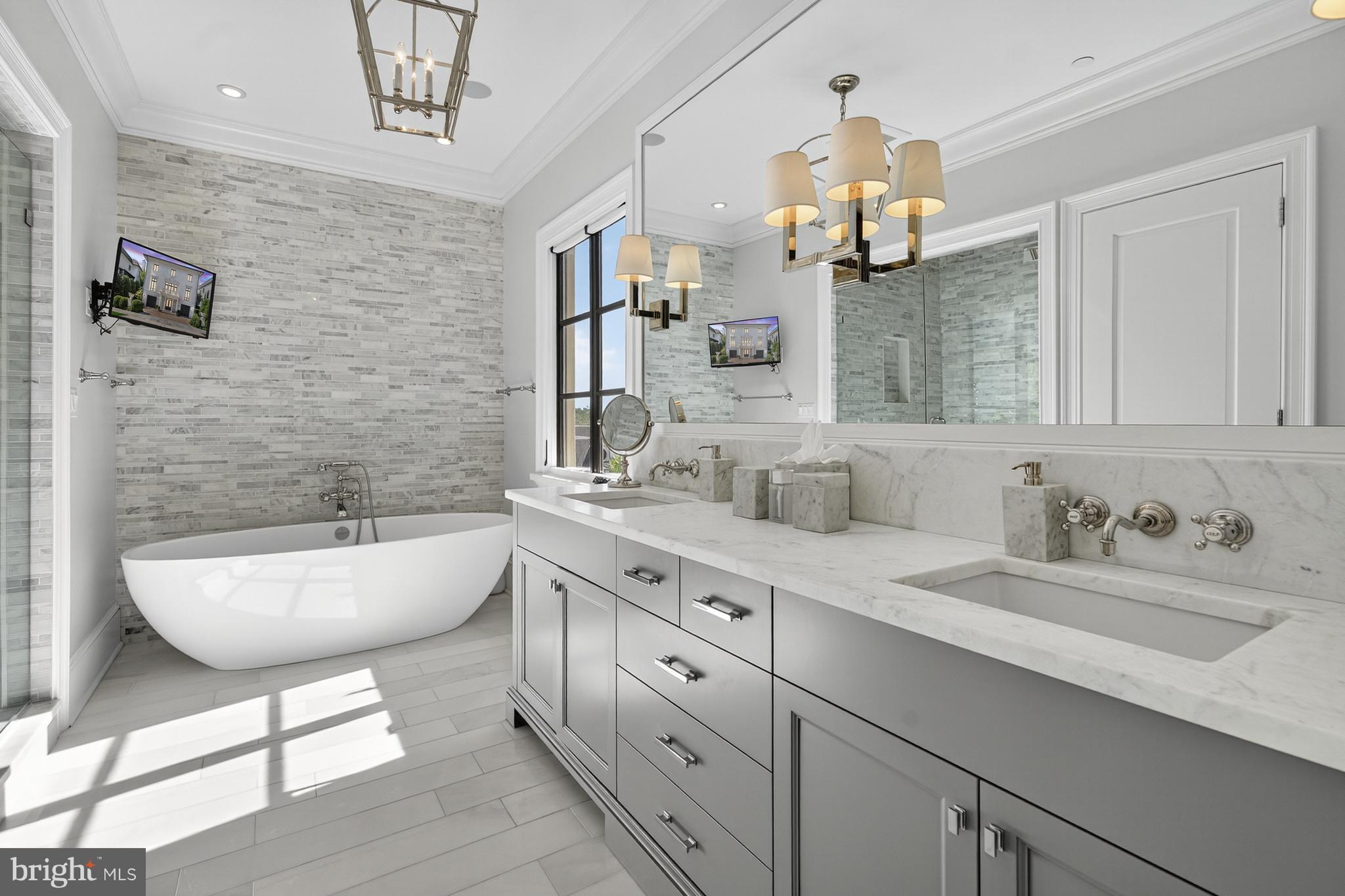 PHILLIPS PARK - Residential