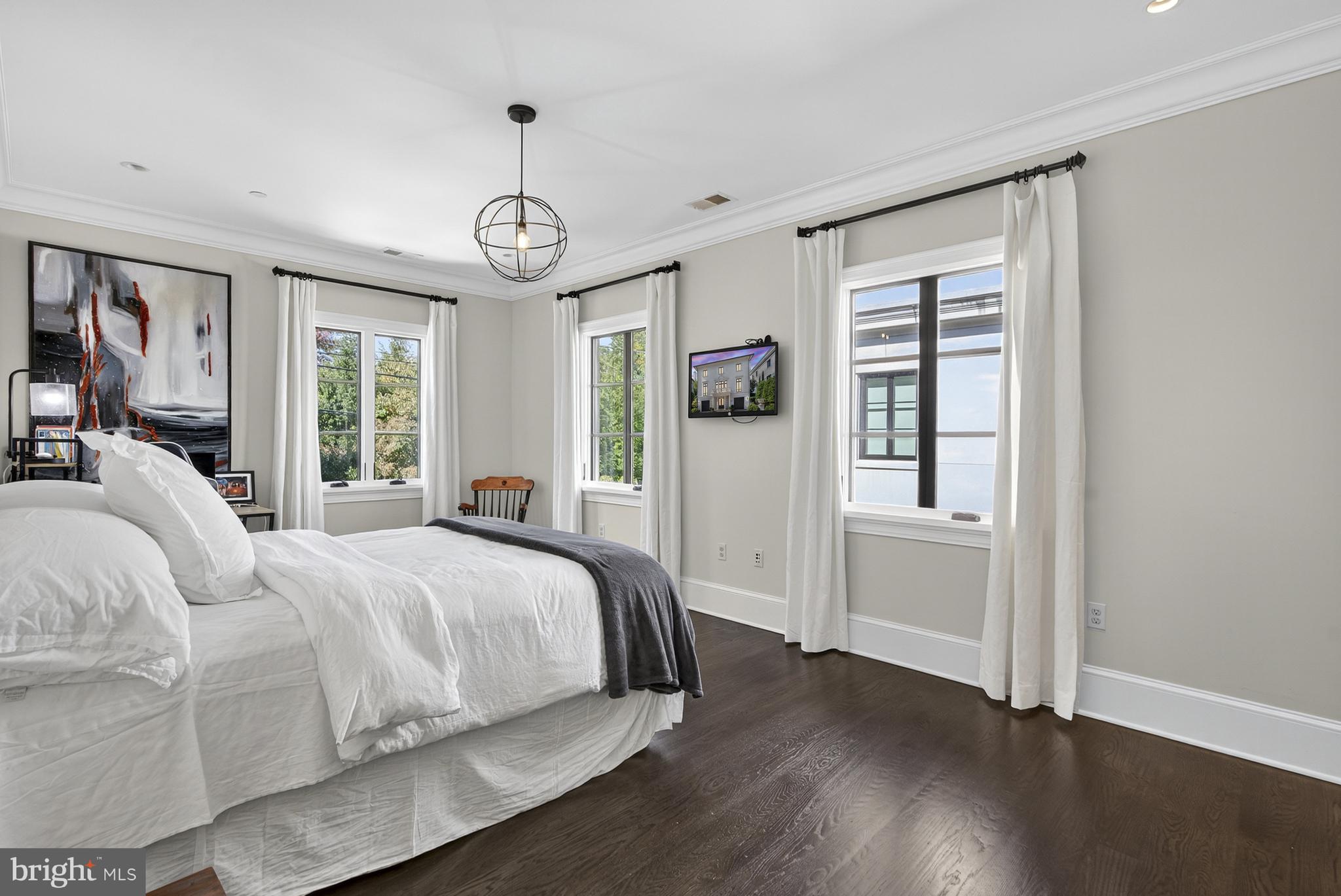 PHILLIPS PARK - Residential