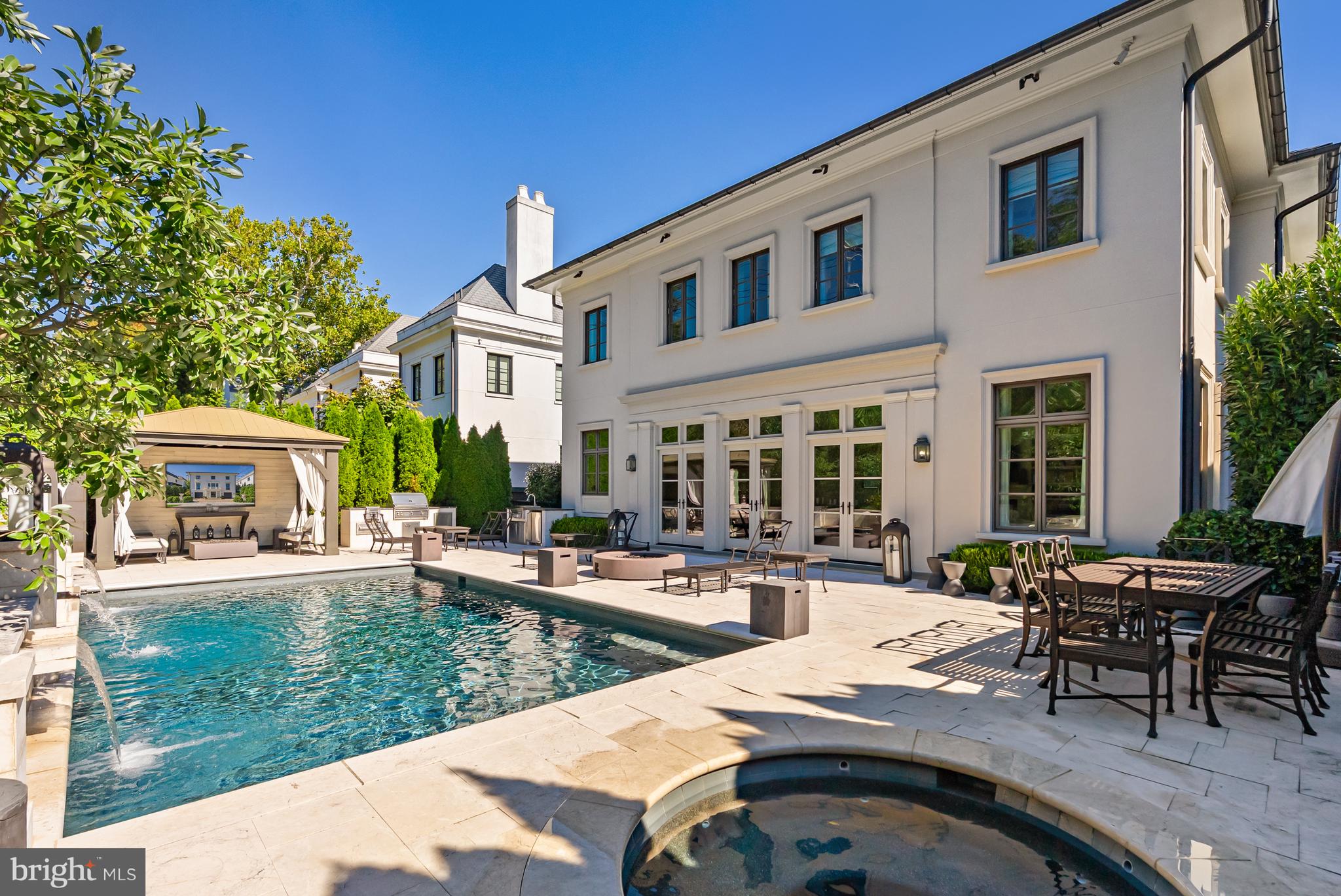 PHILLIPS PARK - Residential