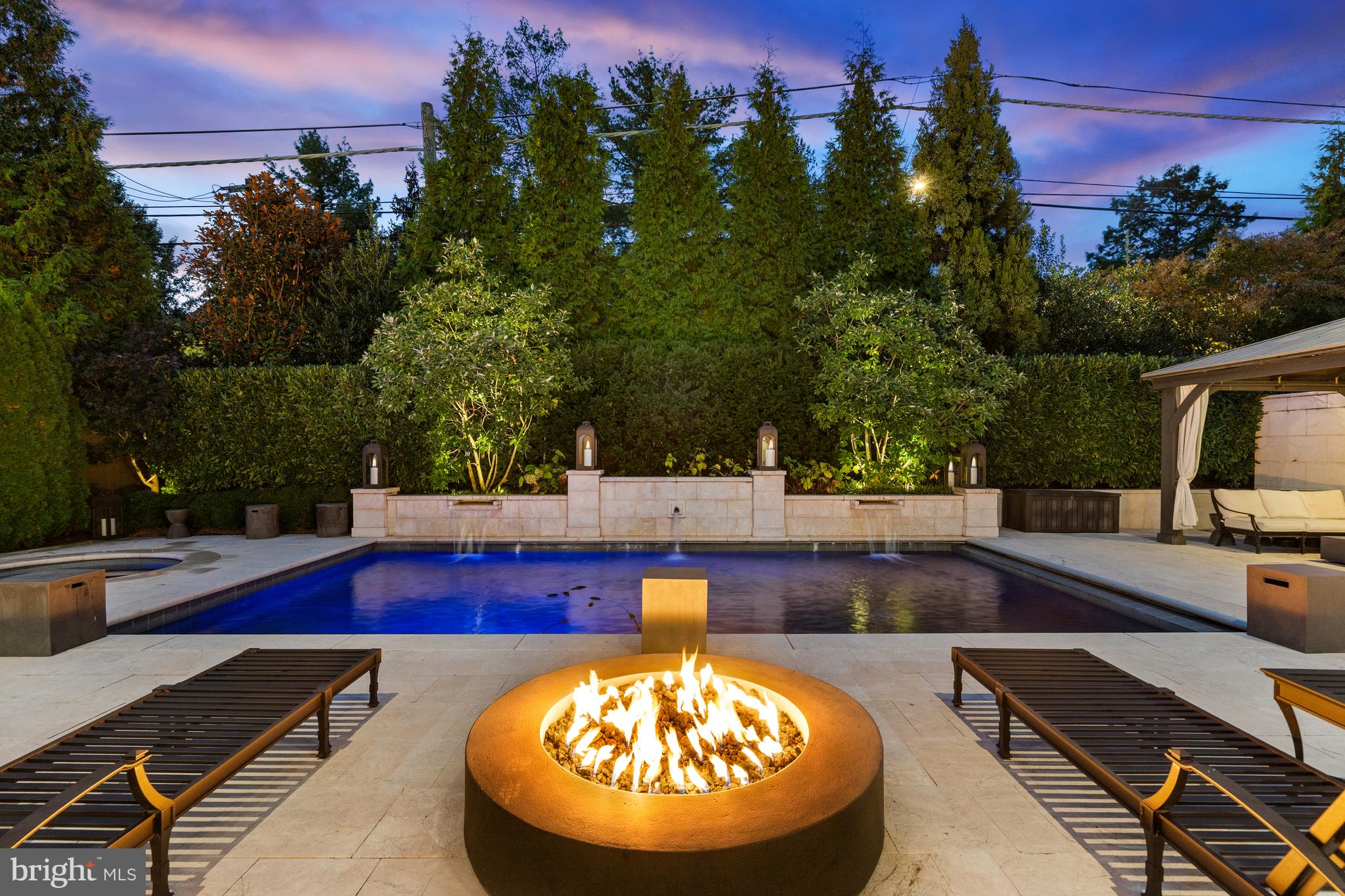 PHILLIPS PARK - Residential