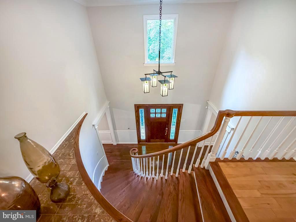 MAKEFIELD CHASE - Residential