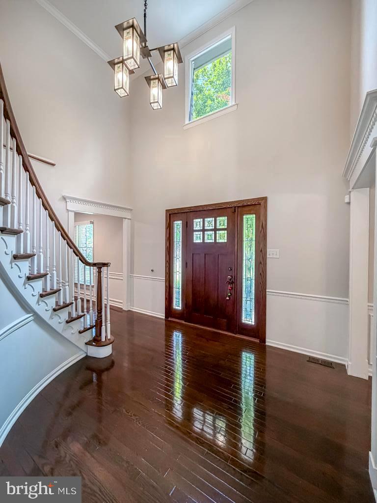MAKEFIELD CHASE - Residential