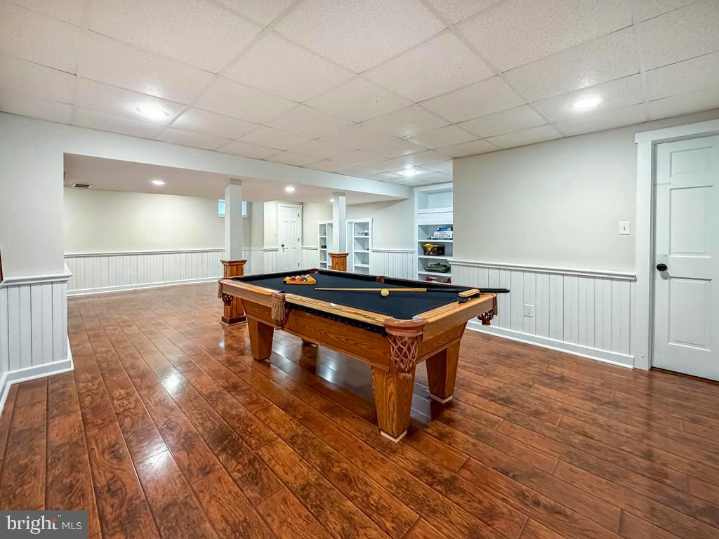 MAKEFIELD CHASE - Residential