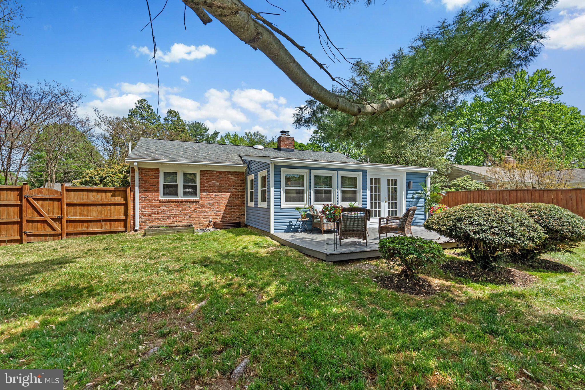HOLLIN HALL VILLAGE - Residential