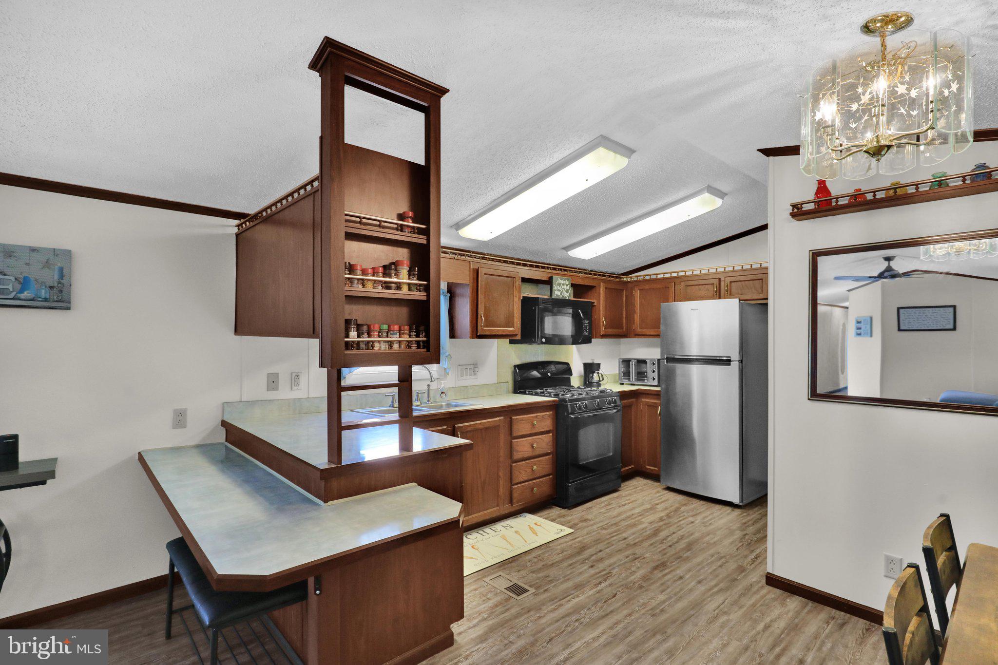 PLEASANT HILLS TR - Residential
