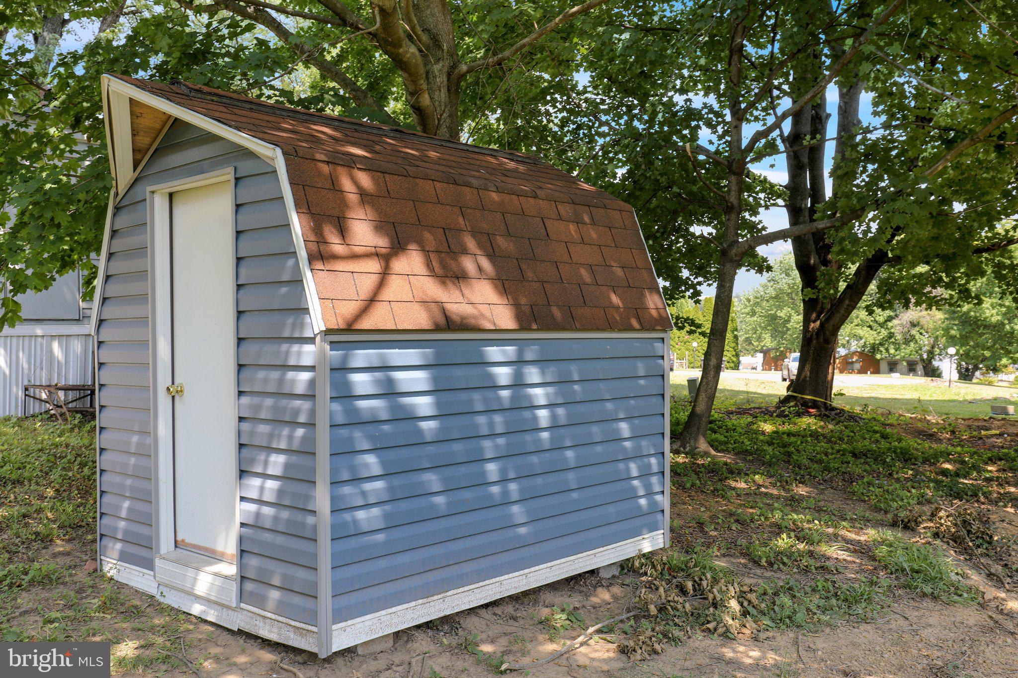 PLEASANT HILLS TR - Residential