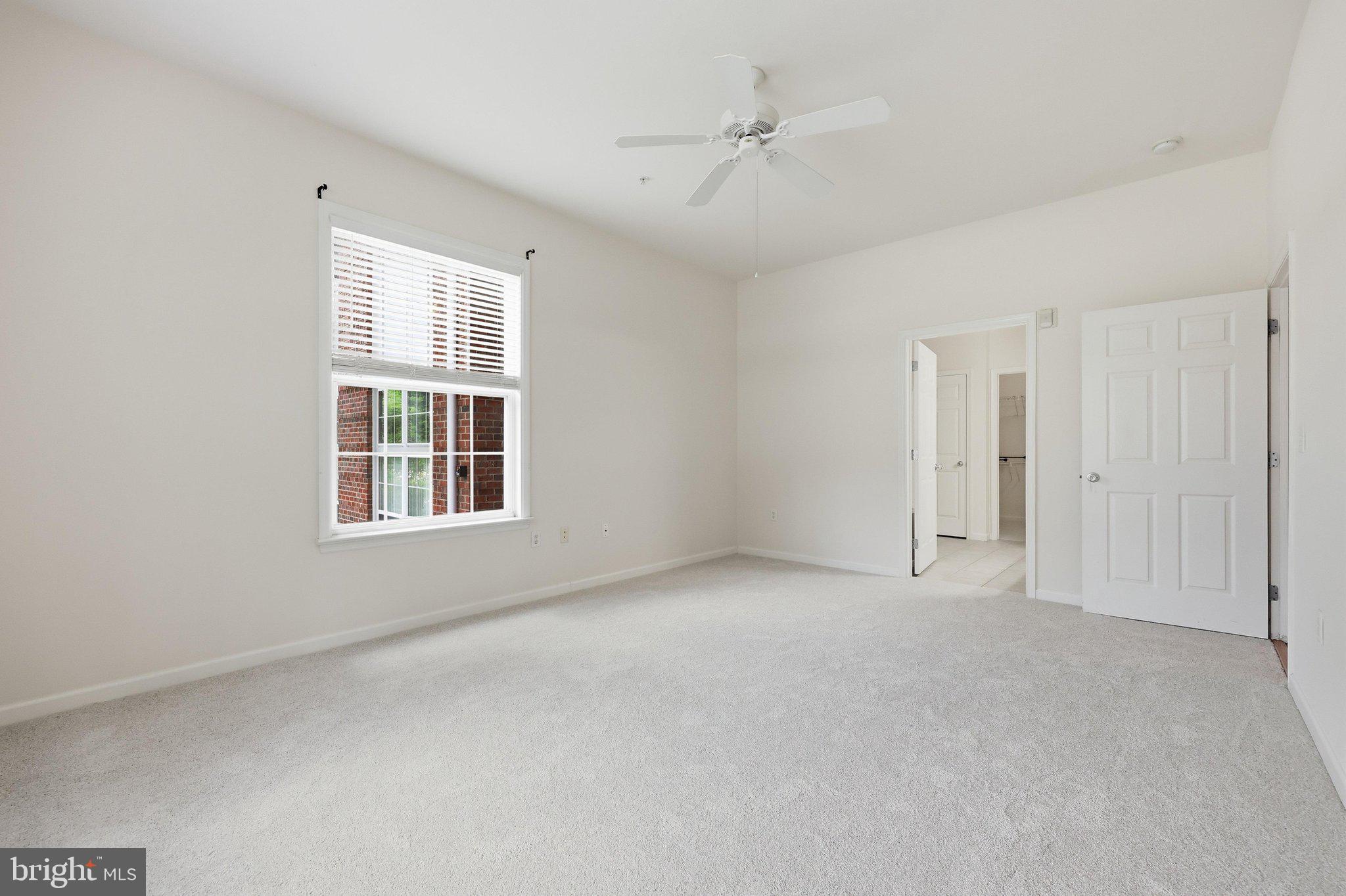 THE COLONNADE AT KENTLANDS - Residential