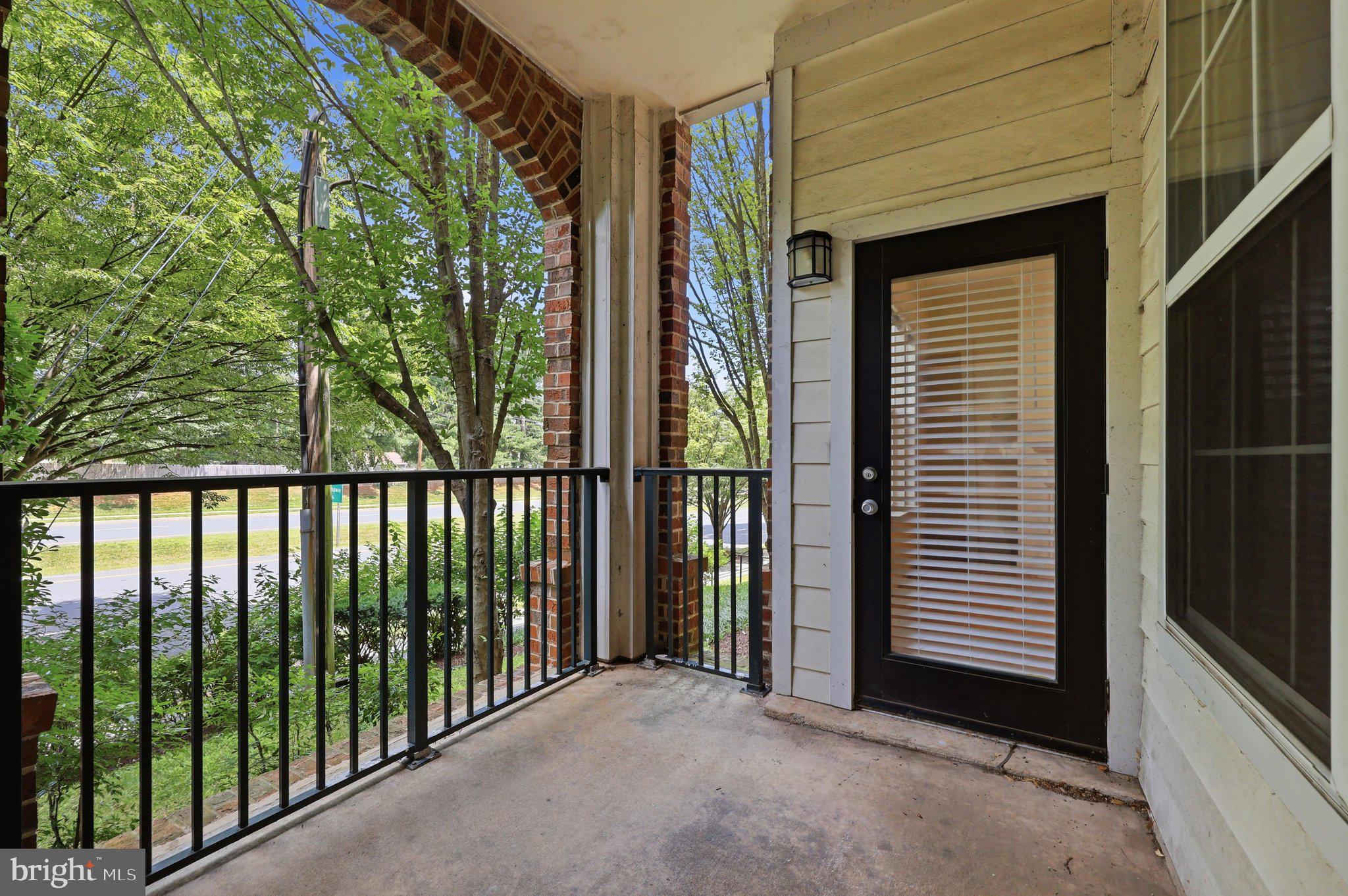 THE COLONNADE AT KENTLANDS - Residential
