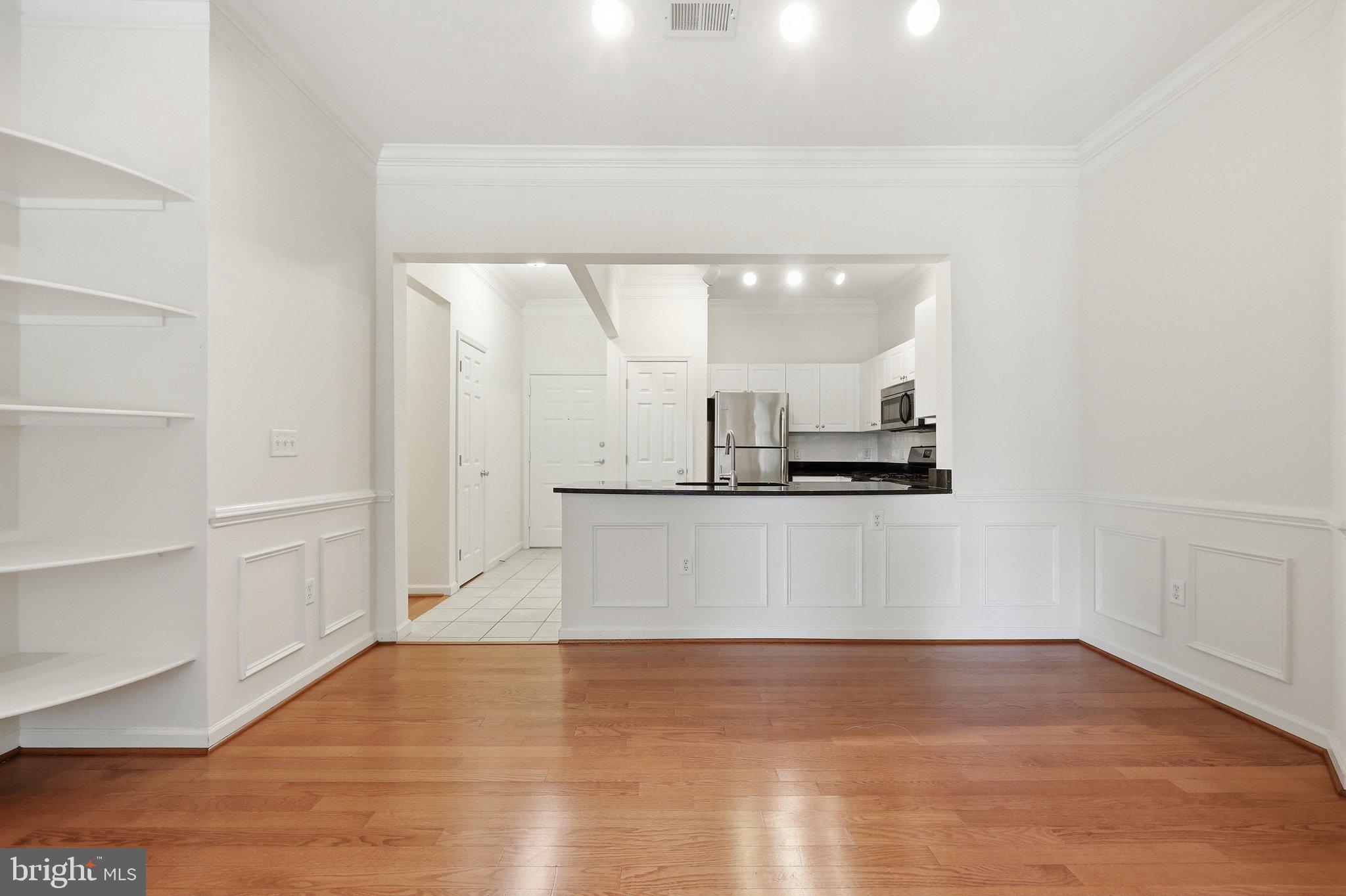 THE COLONNADE AT KENTLANDS - Residential