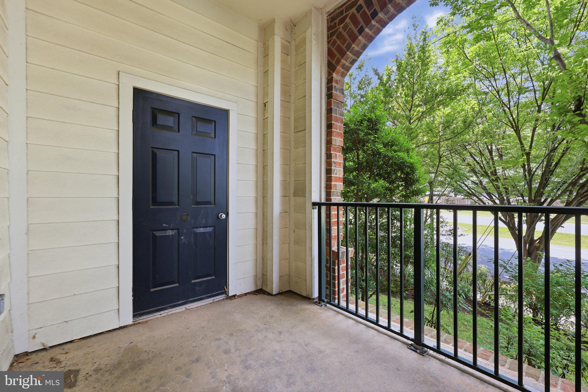 THE COLONNADE AT KENTLANDS - Residential