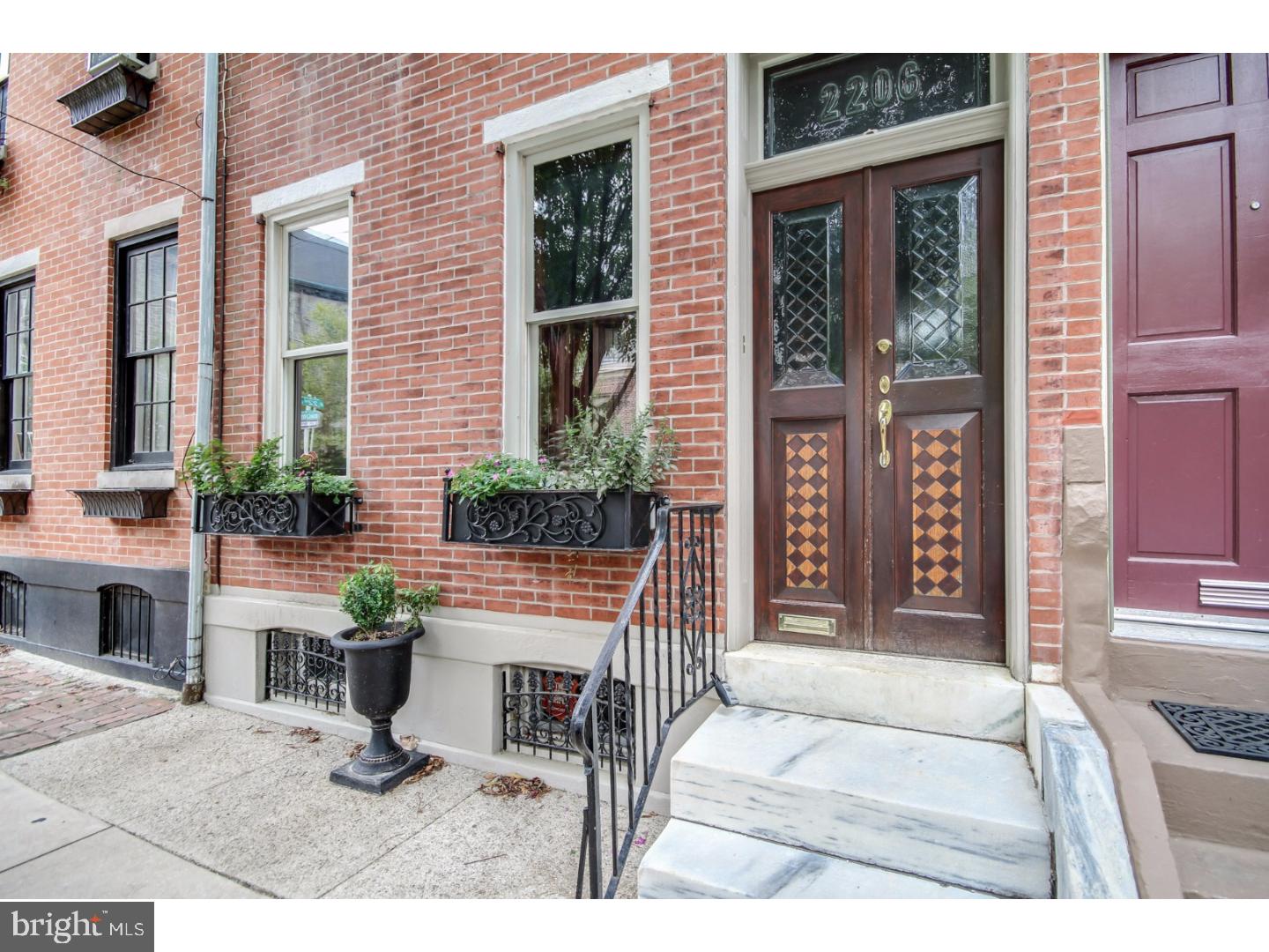 FAIRMOUNT - Residential