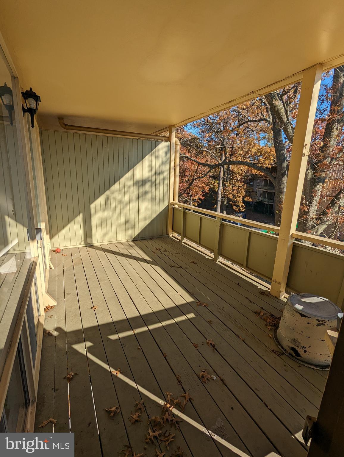 HOLLY HILL CONDOMINIUMS - Residential Lease
