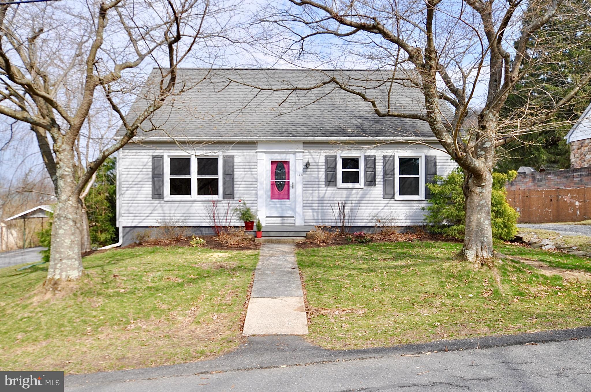 PINE GROVE MILLS - Residential