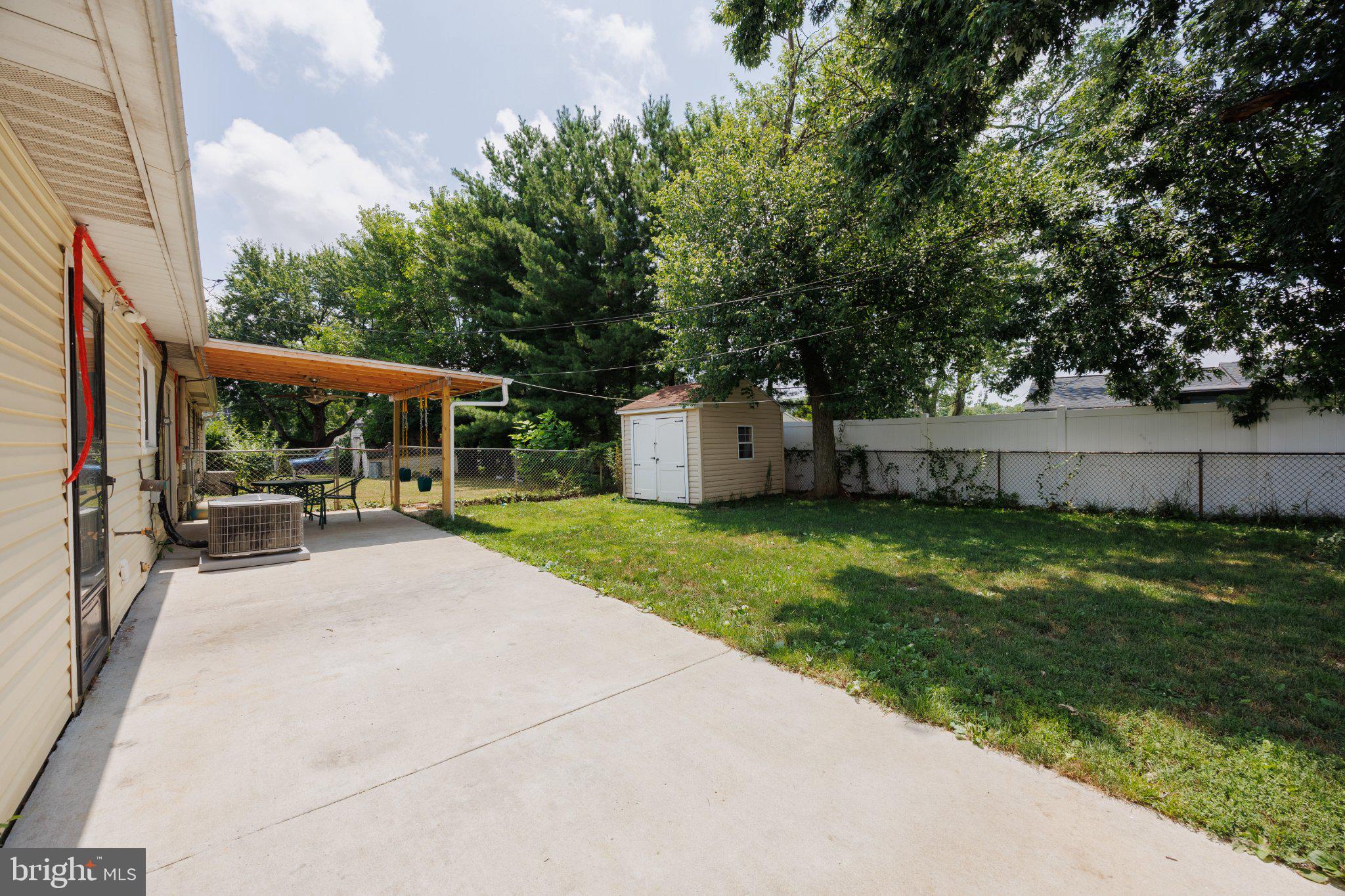 CHADWICK MANOR - Residential