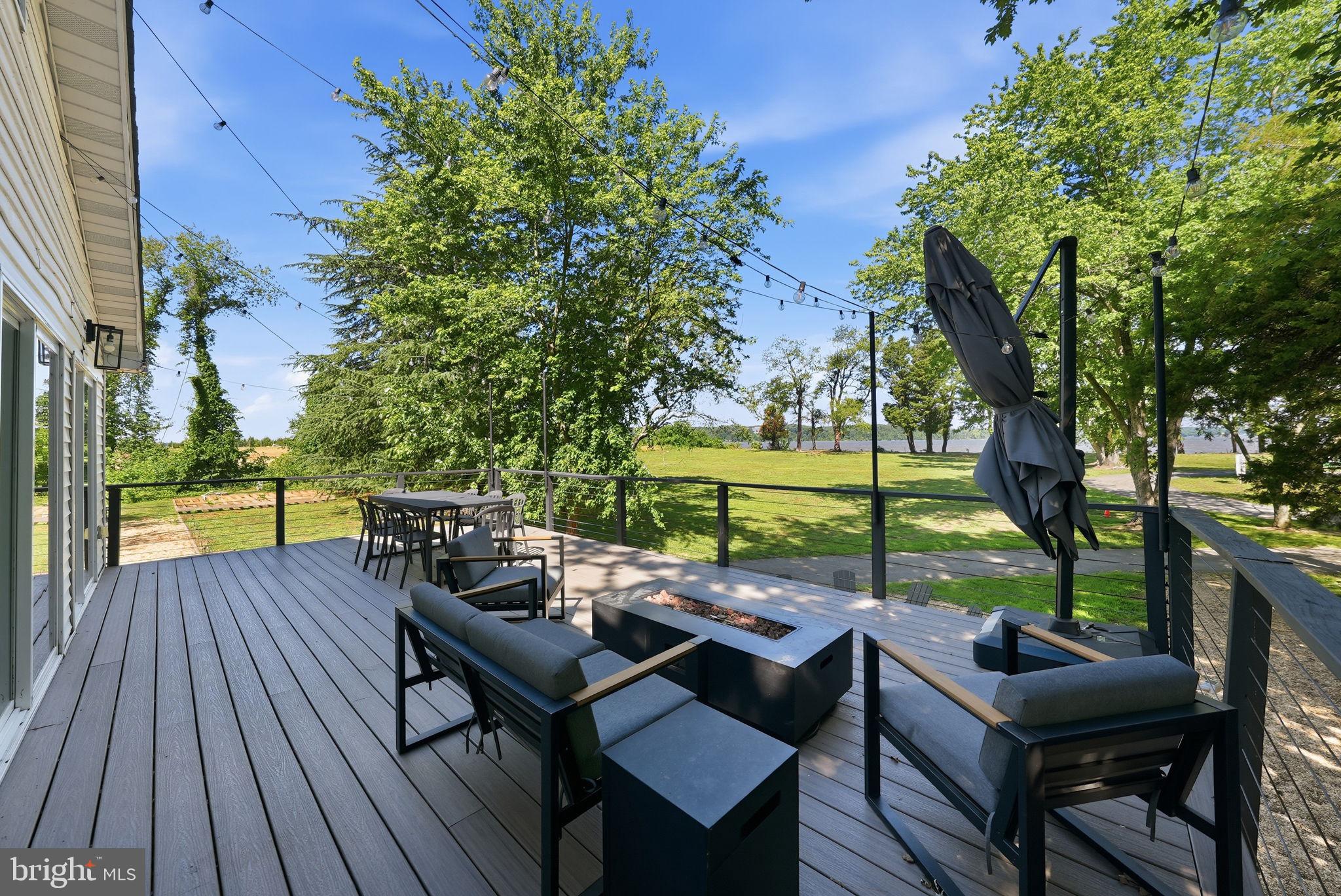RIVER WATCH - Residential