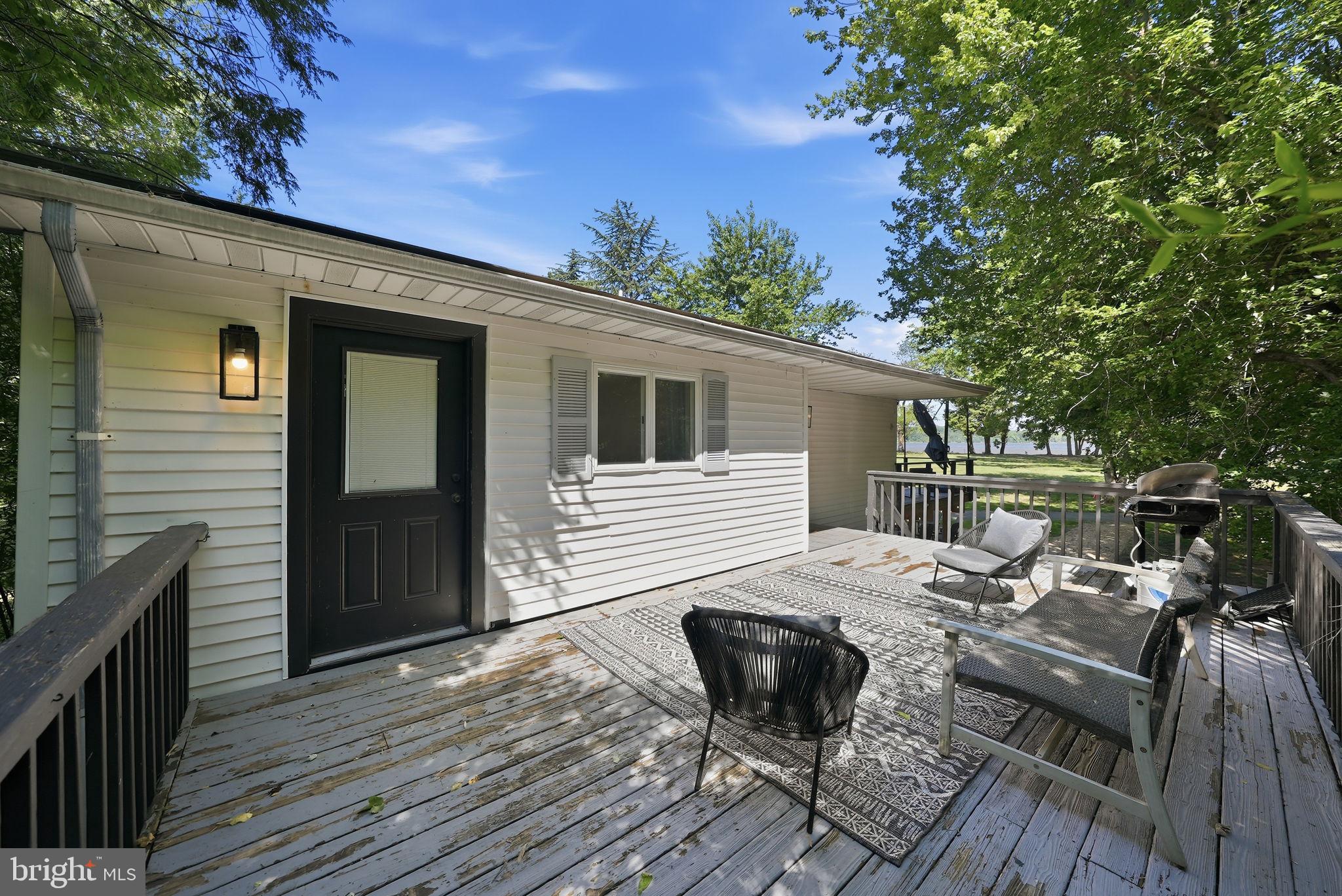 RIVER WATCH - Residential
