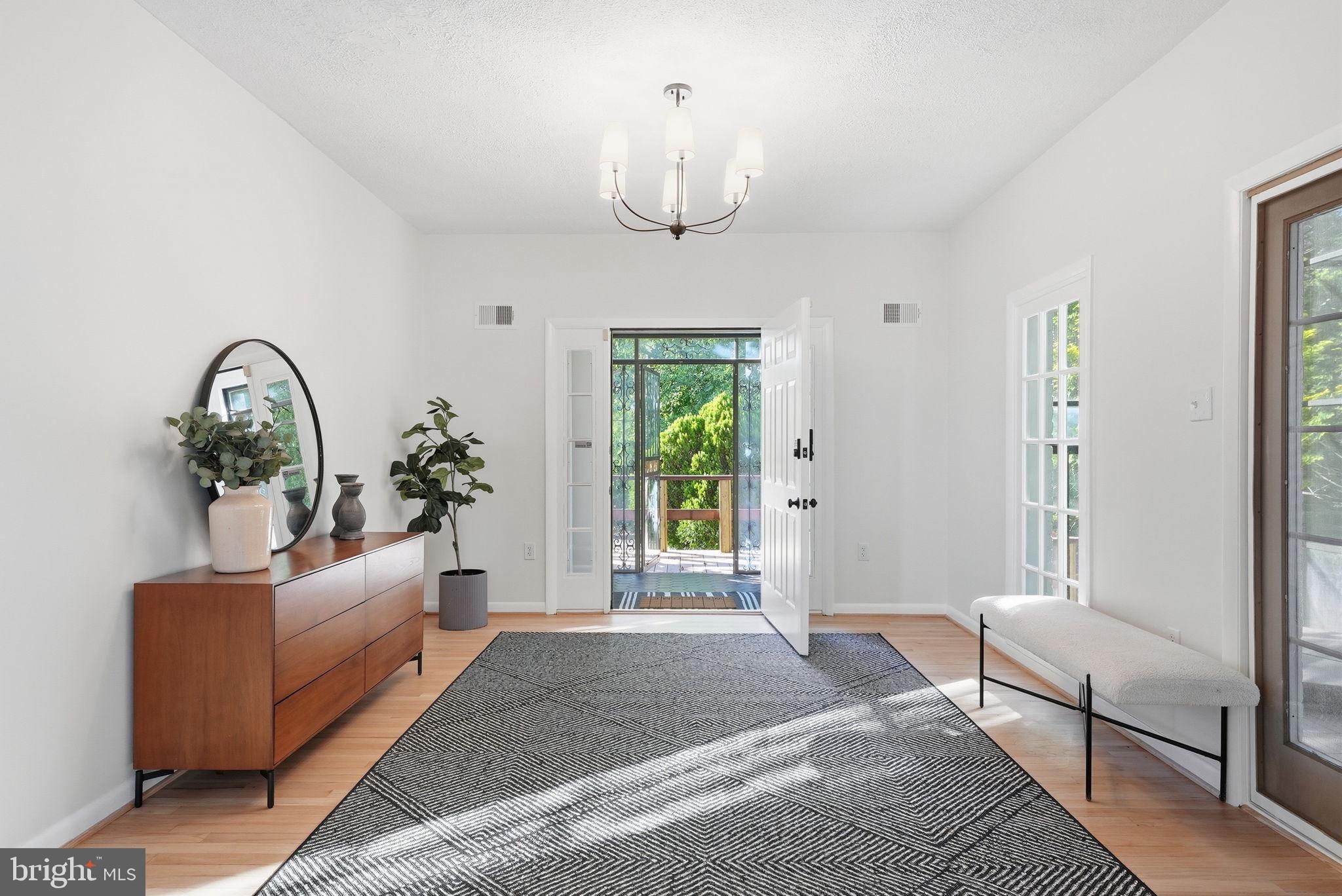 RIVER WATCH - Residential
