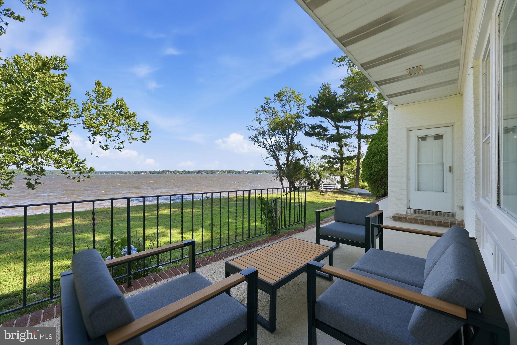 RIVER WATCH - Residential