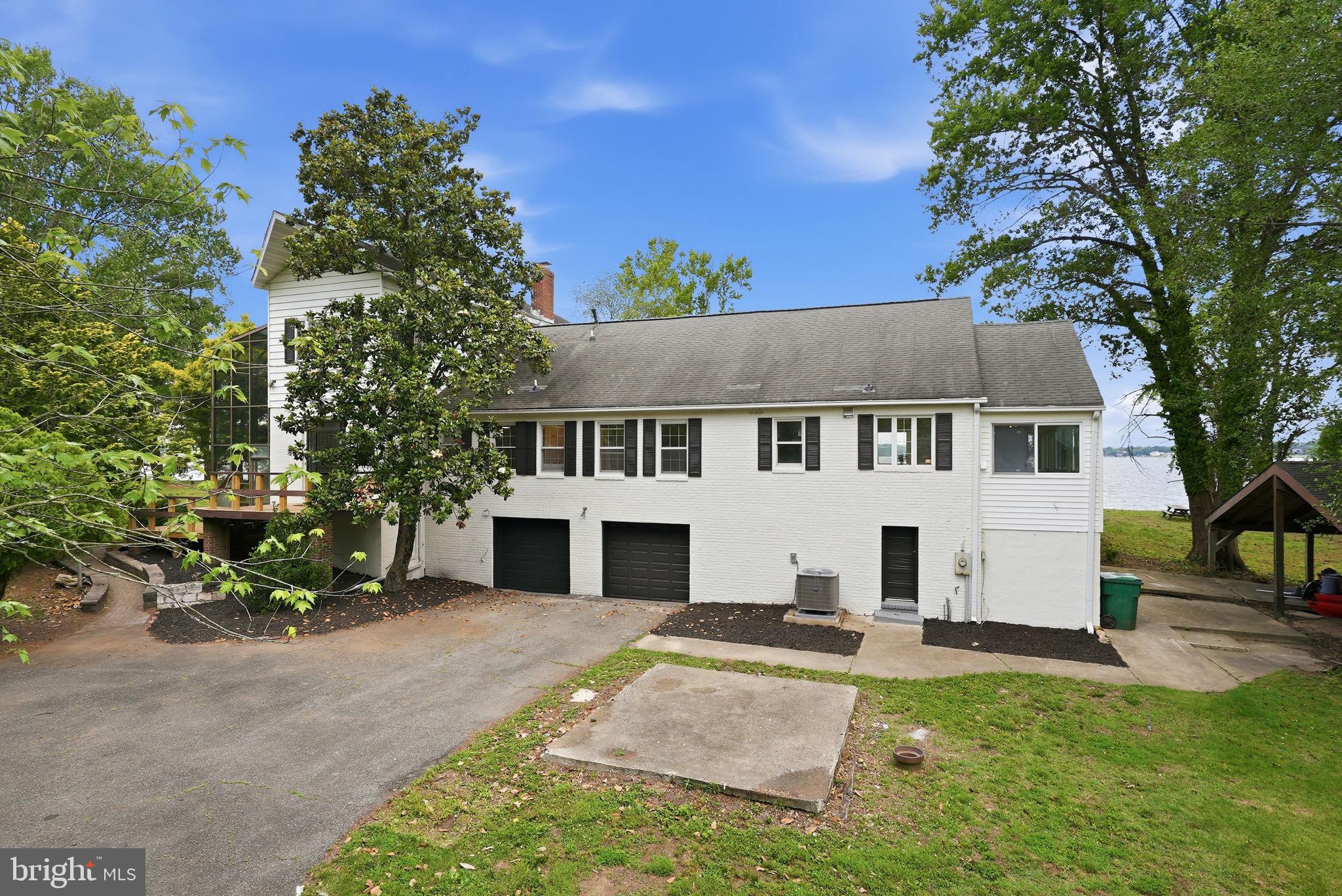 RIVER WATCH - Residential