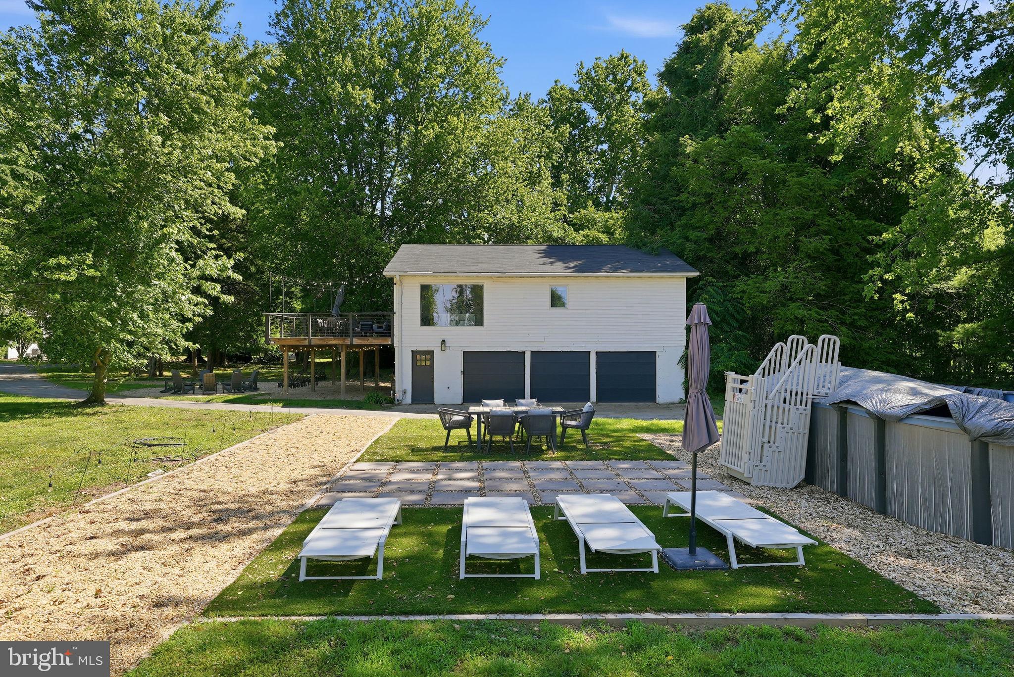 RIVER WATCH - Residential