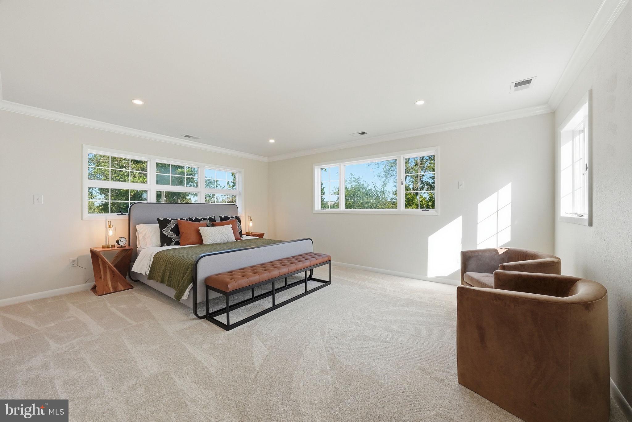 RIVER WATCH - Residential