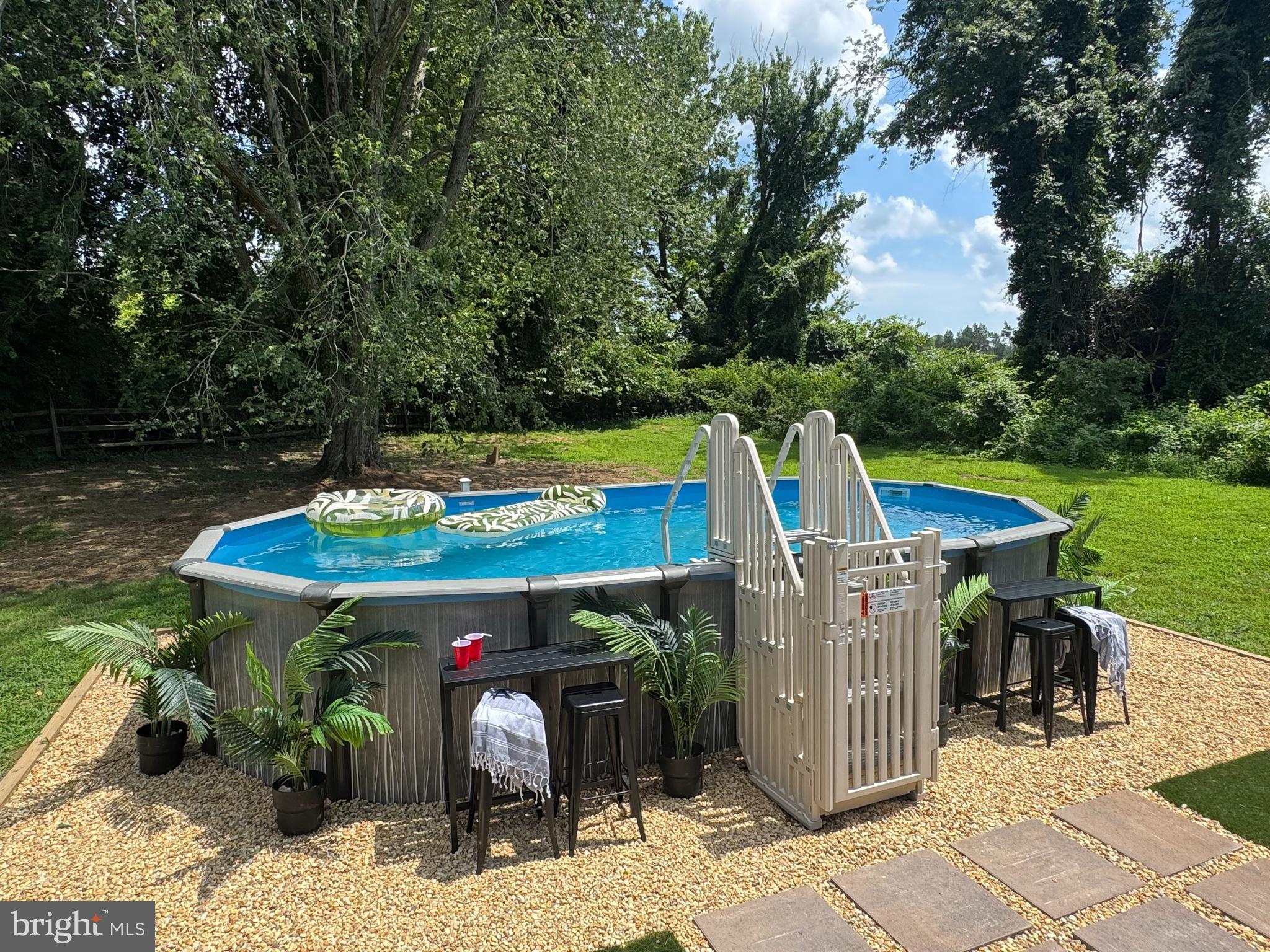 RIVER WATCH - Residential