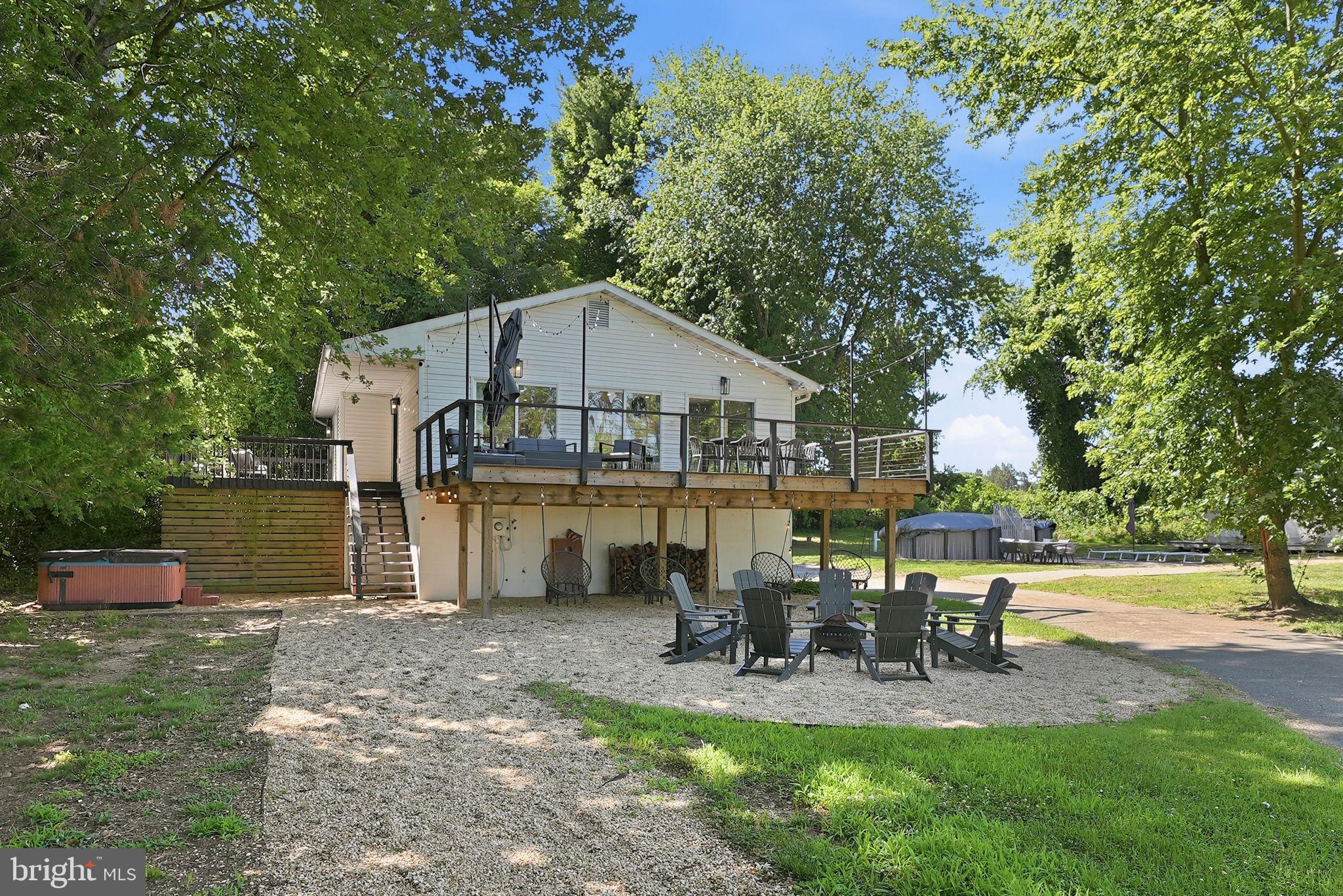 RIVER WATCH - Residential