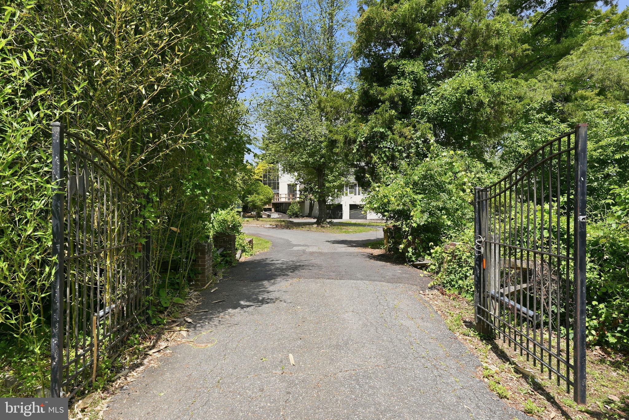 RIVER WATCH - Residential