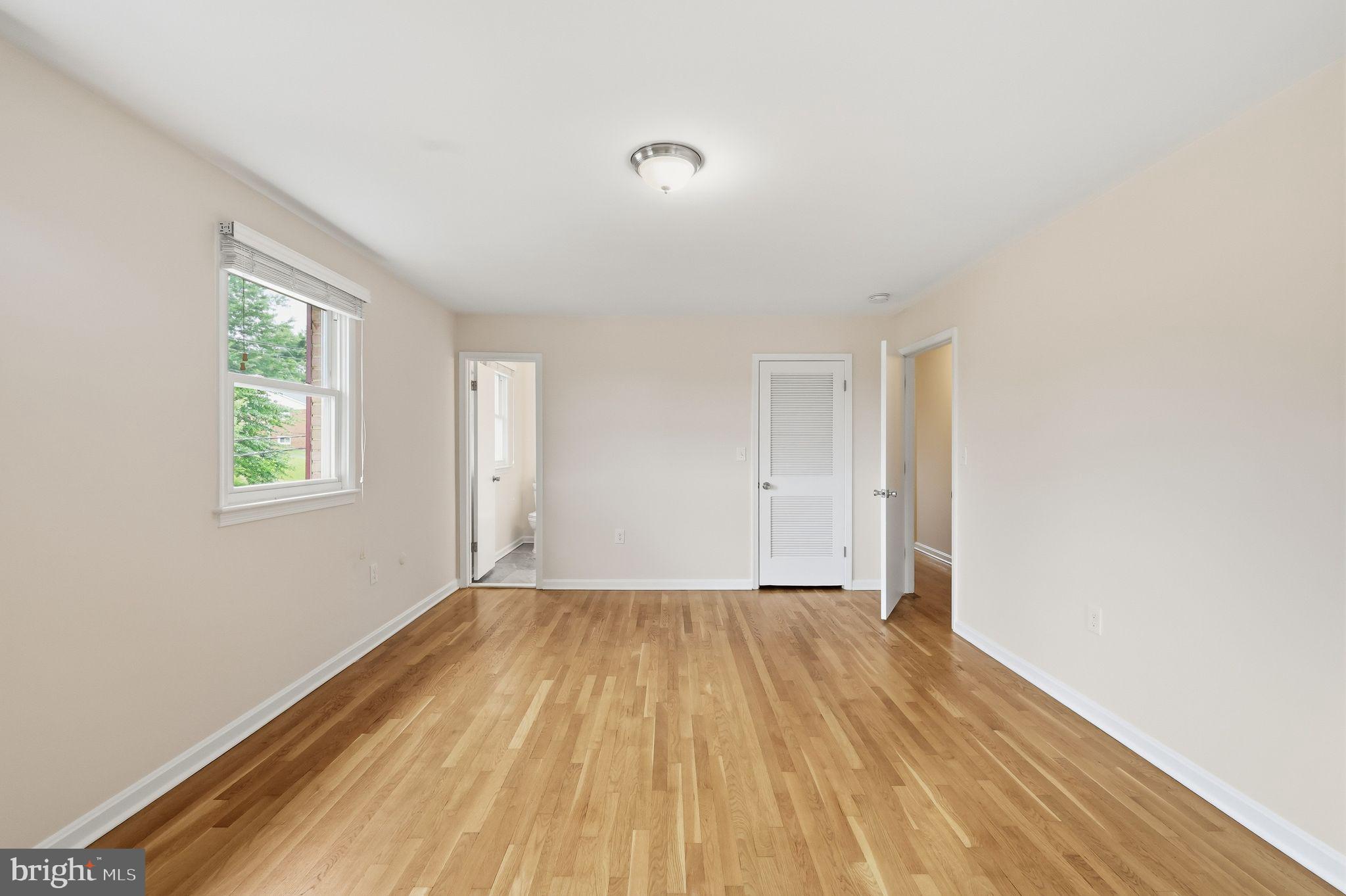 COLLEGE PARK WOODS - Residential