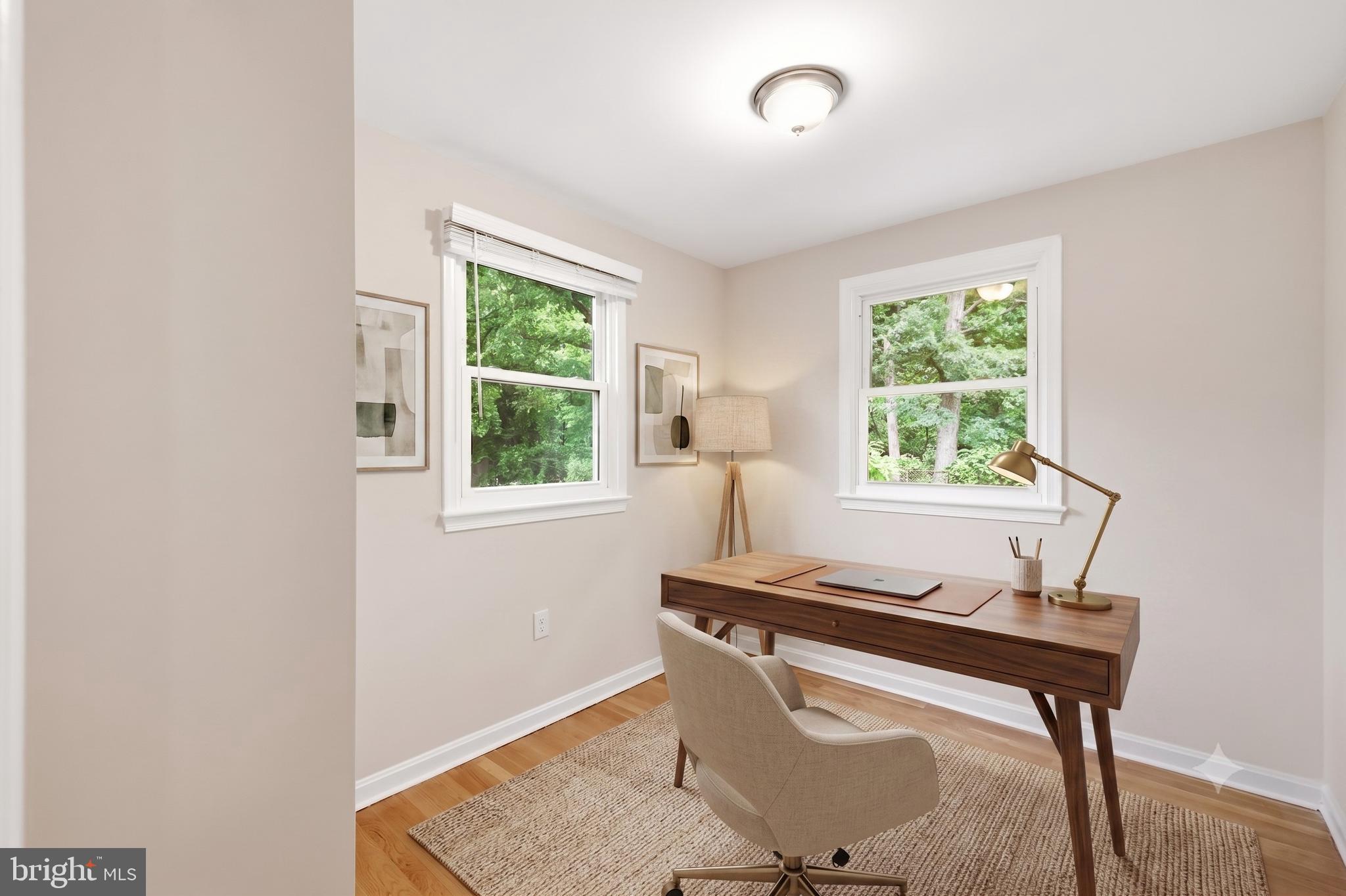 COLLEGE PARK WOODS - Residential