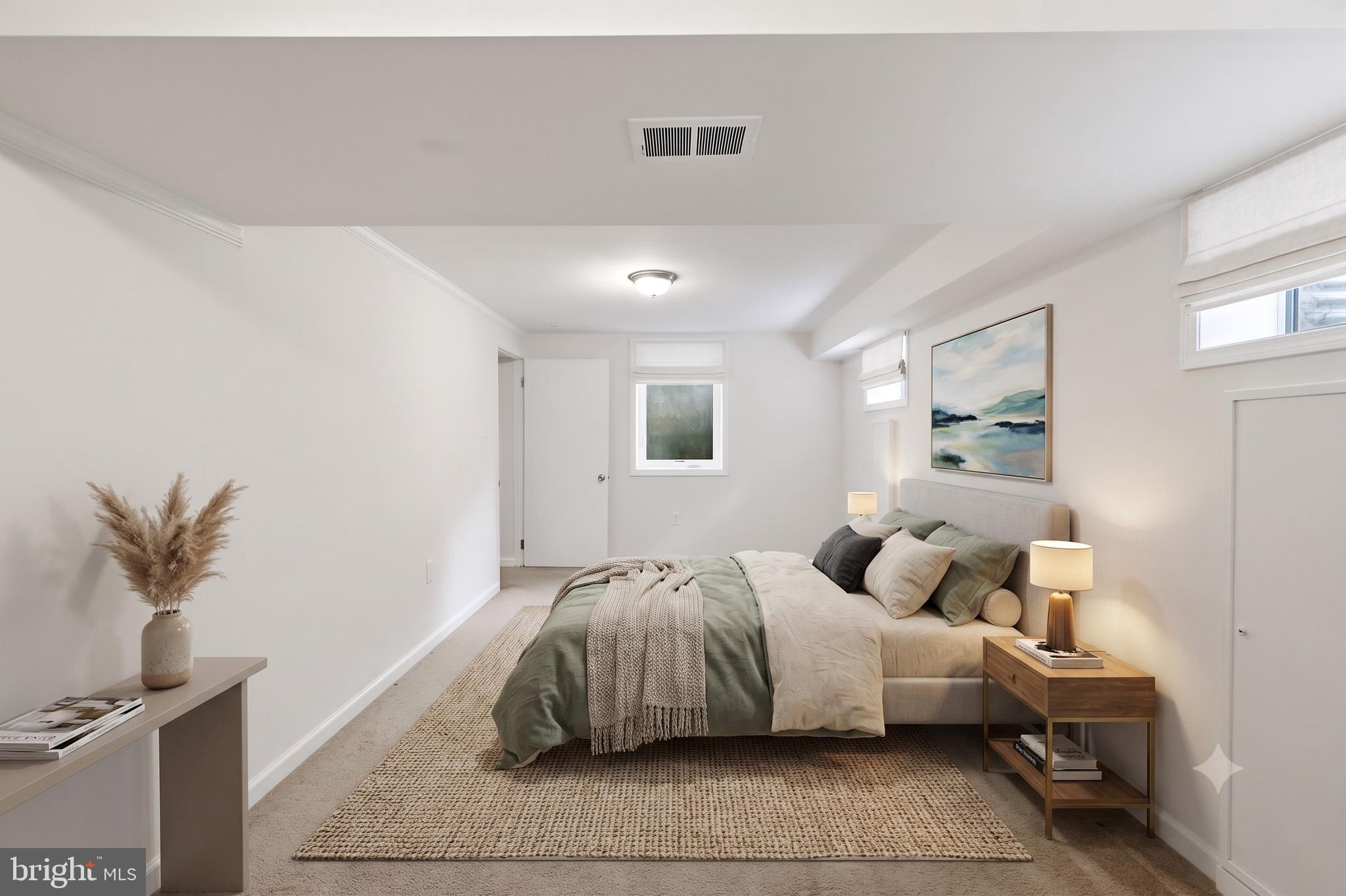 COLLEGE PARK WOODS - Residential