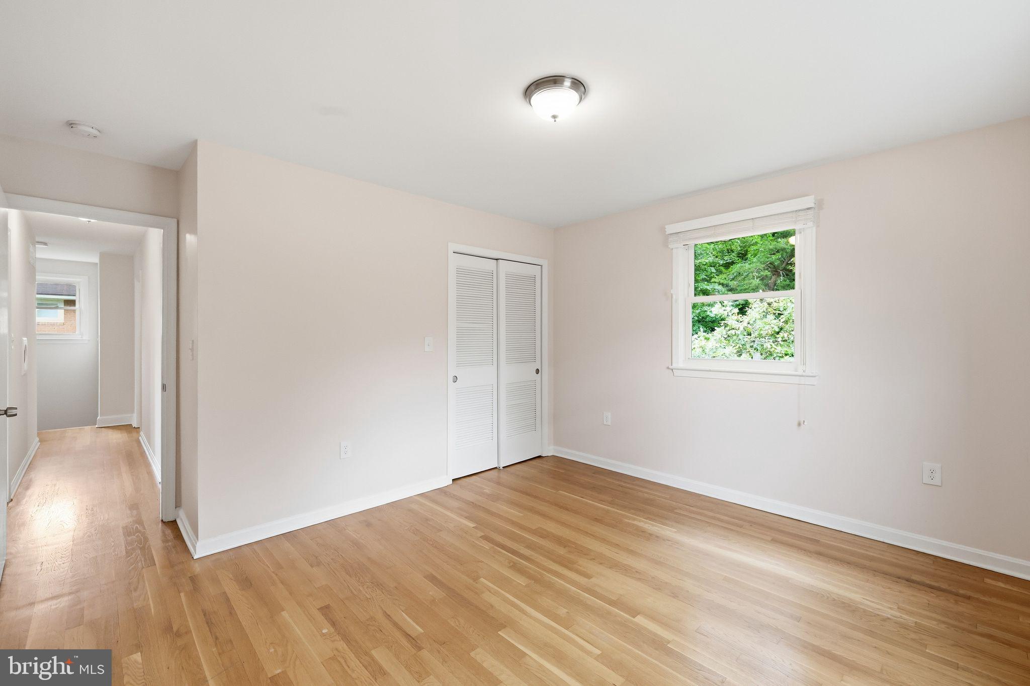 COLLEGE PARK WOODS - Residential