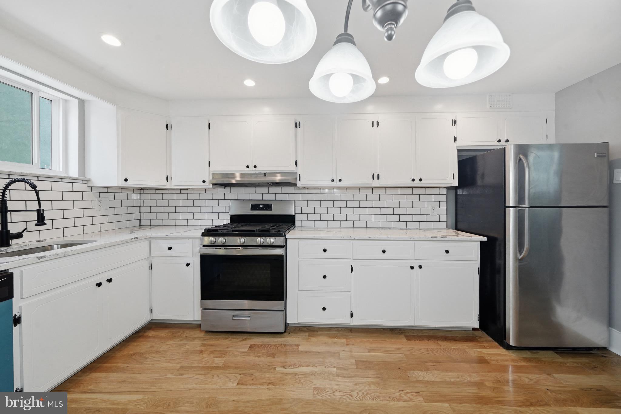 PASSYUNK SQUARE - Residential