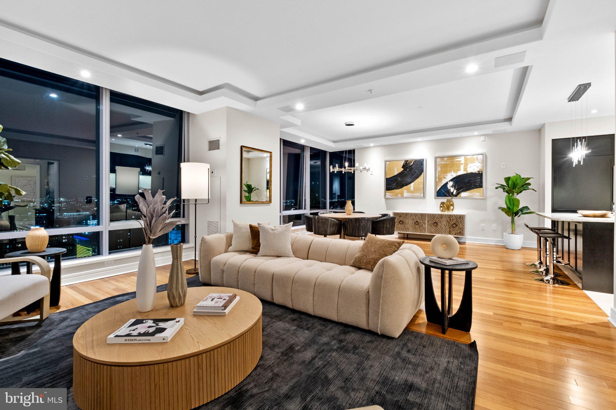 AVENUE OF THE ARTS - Residential