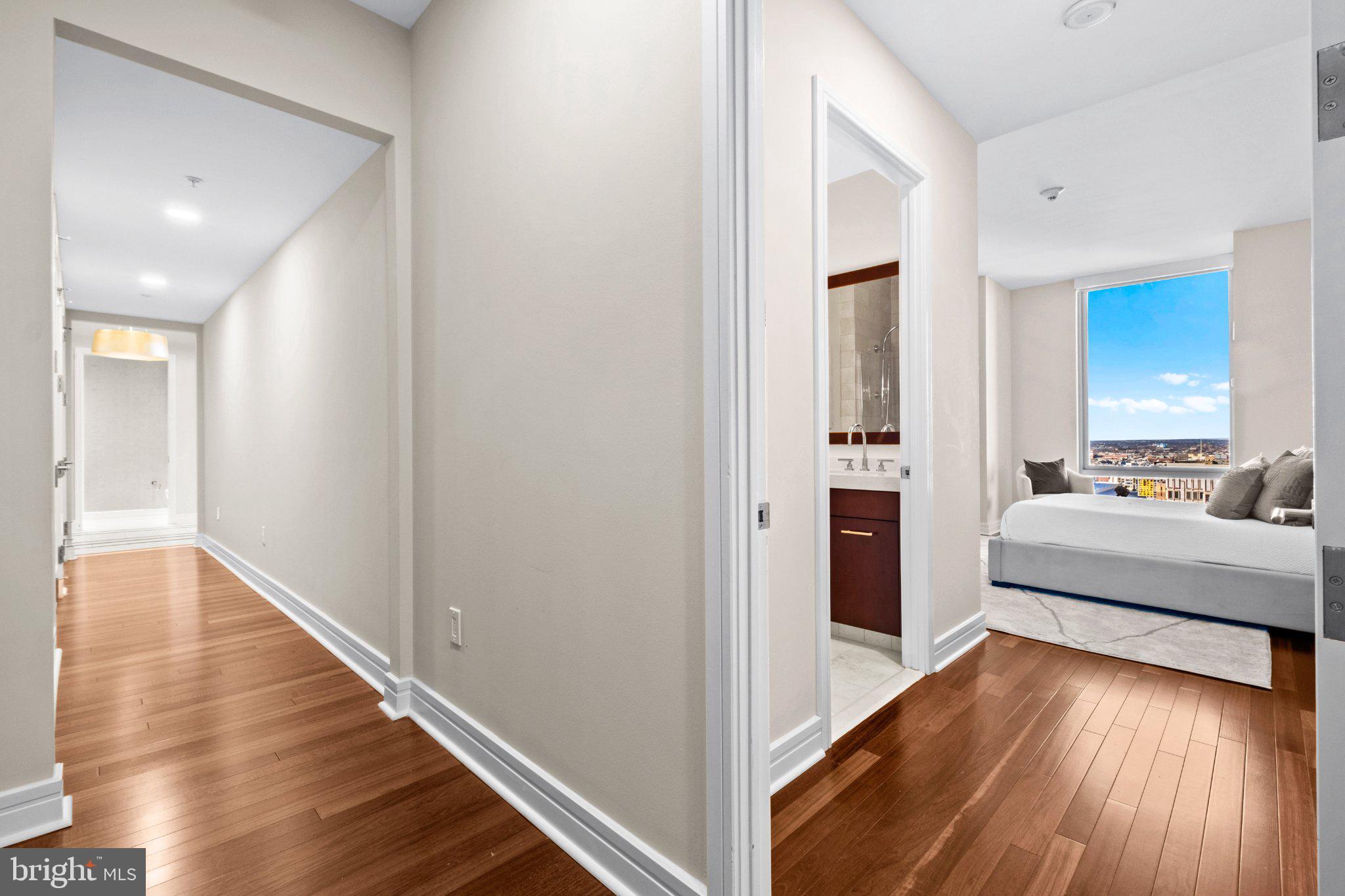 AVENUE OF THE ARTS - Residential