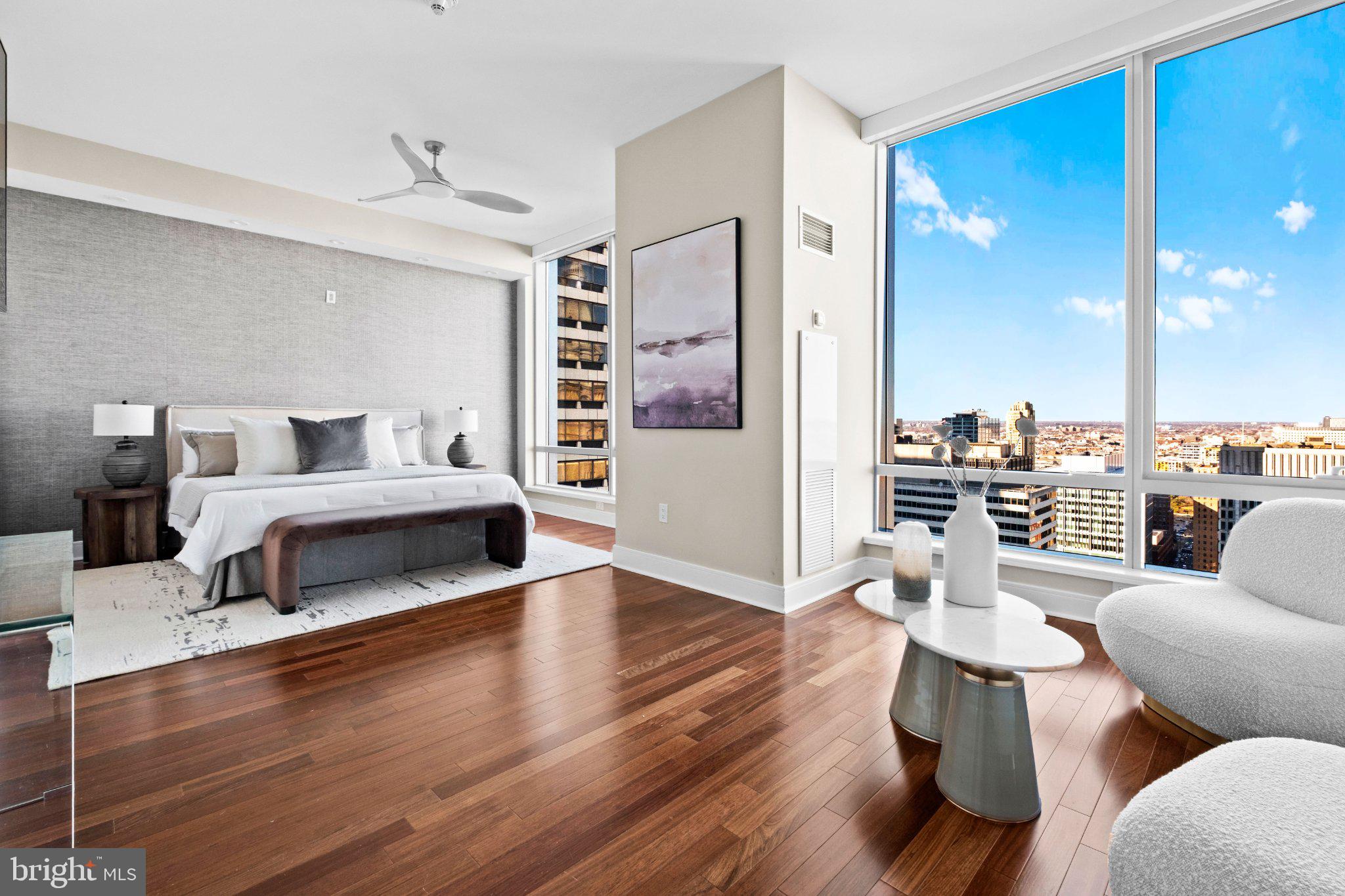 AVENUE OF THE ARTS - Residential