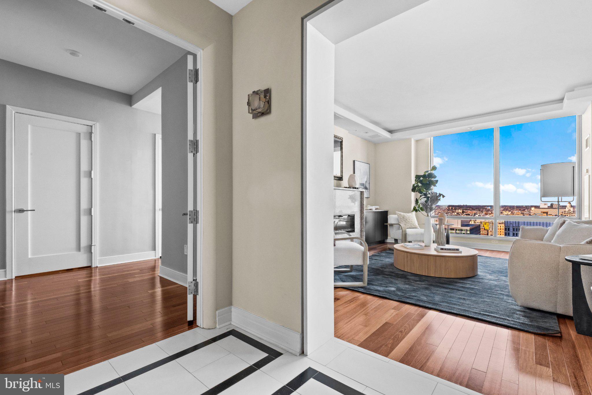 AVENUE OF THE ARTS - Residential