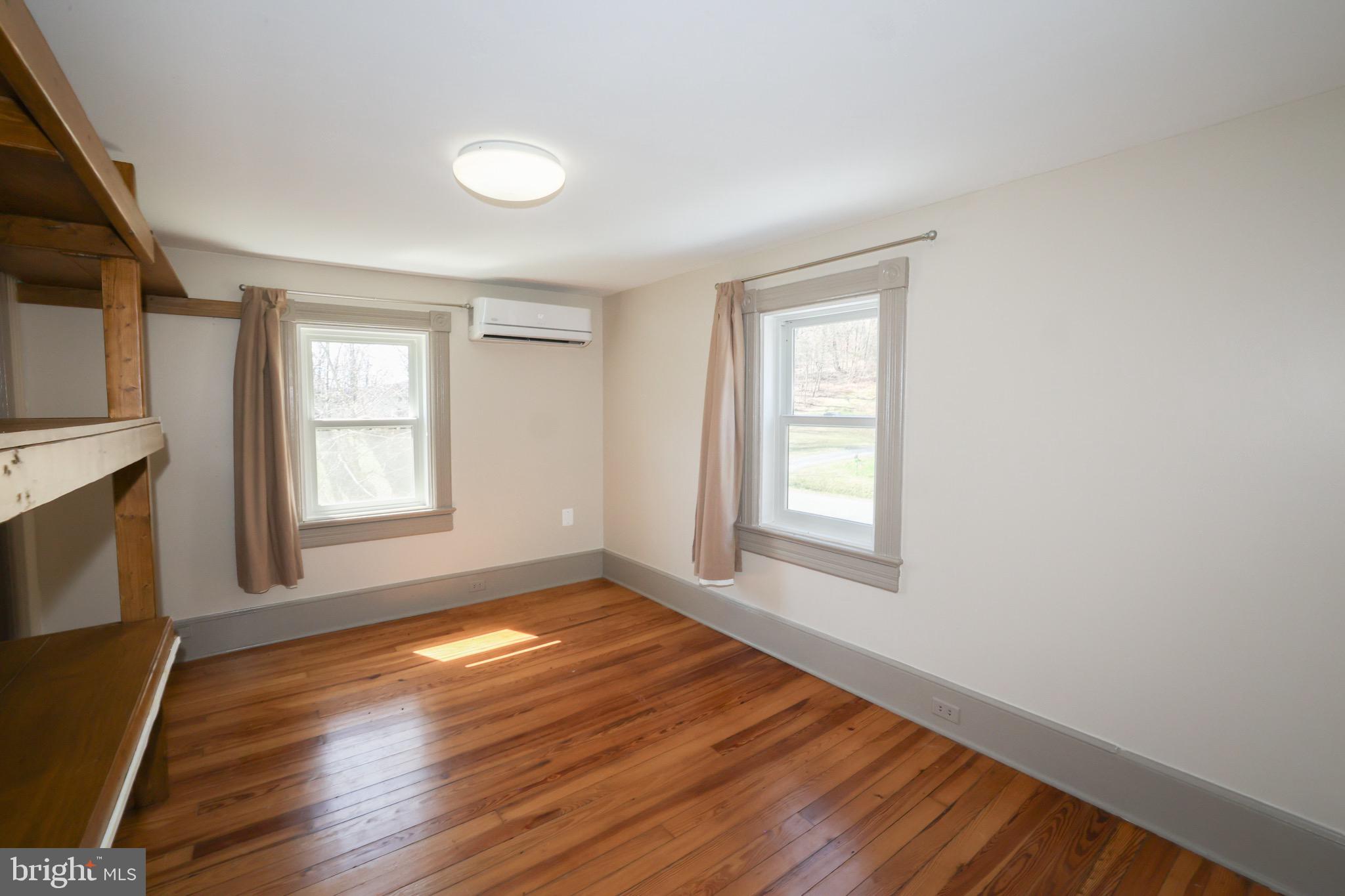LEVY - Residential Lease