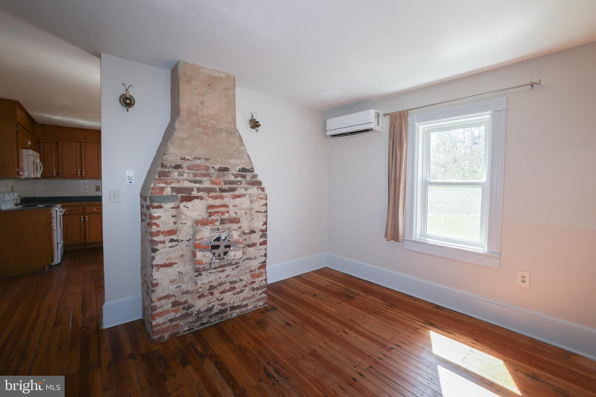 LEVY - Residential Lease